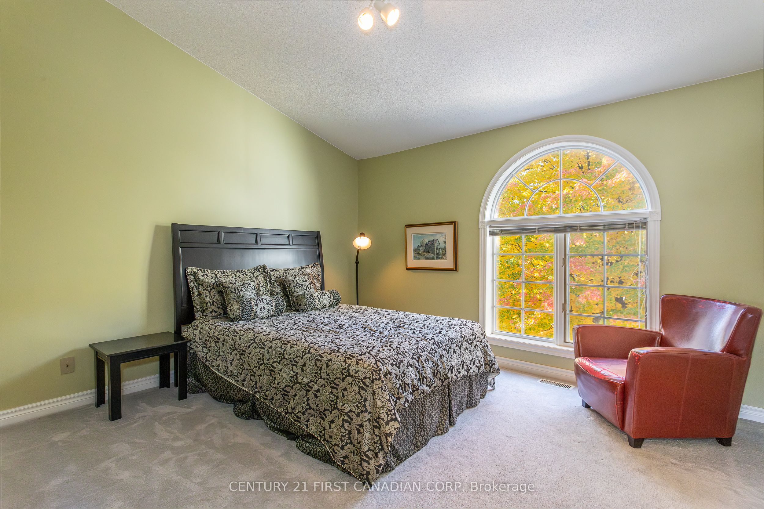 40 Ontario Street S 20 Property Photo 27