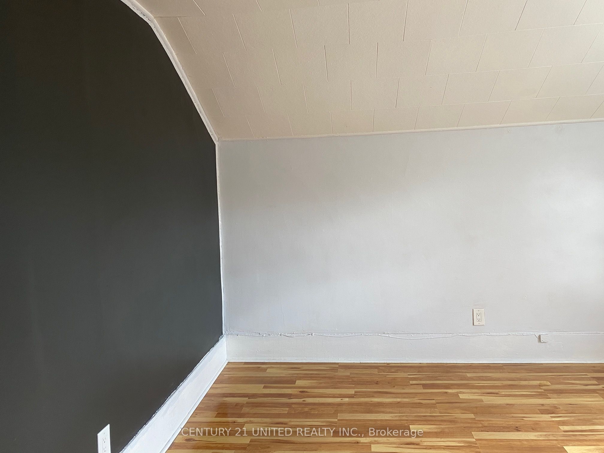 35 Evans Street Property Photo 10