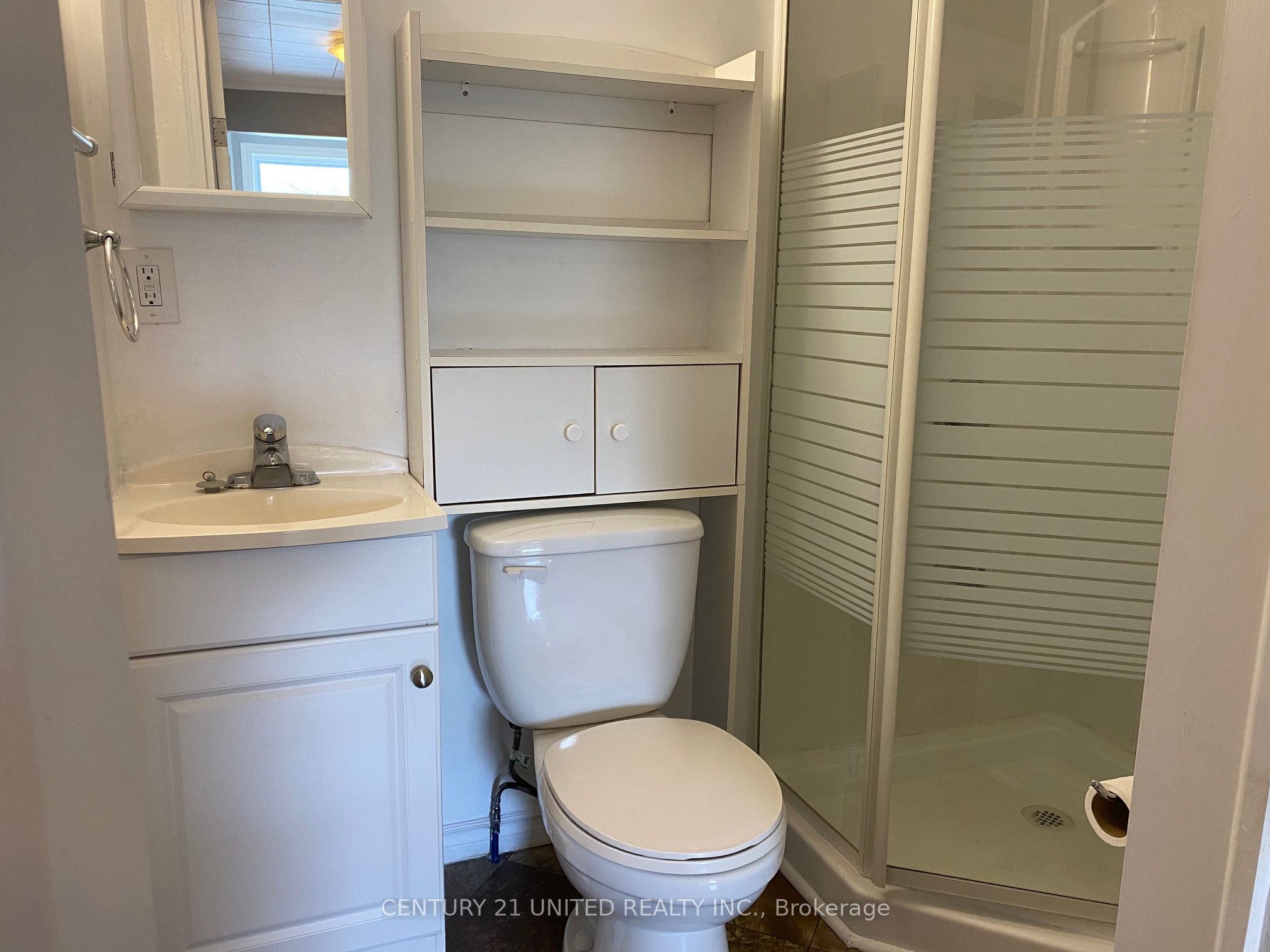 35 Evans Street Property Photo 11