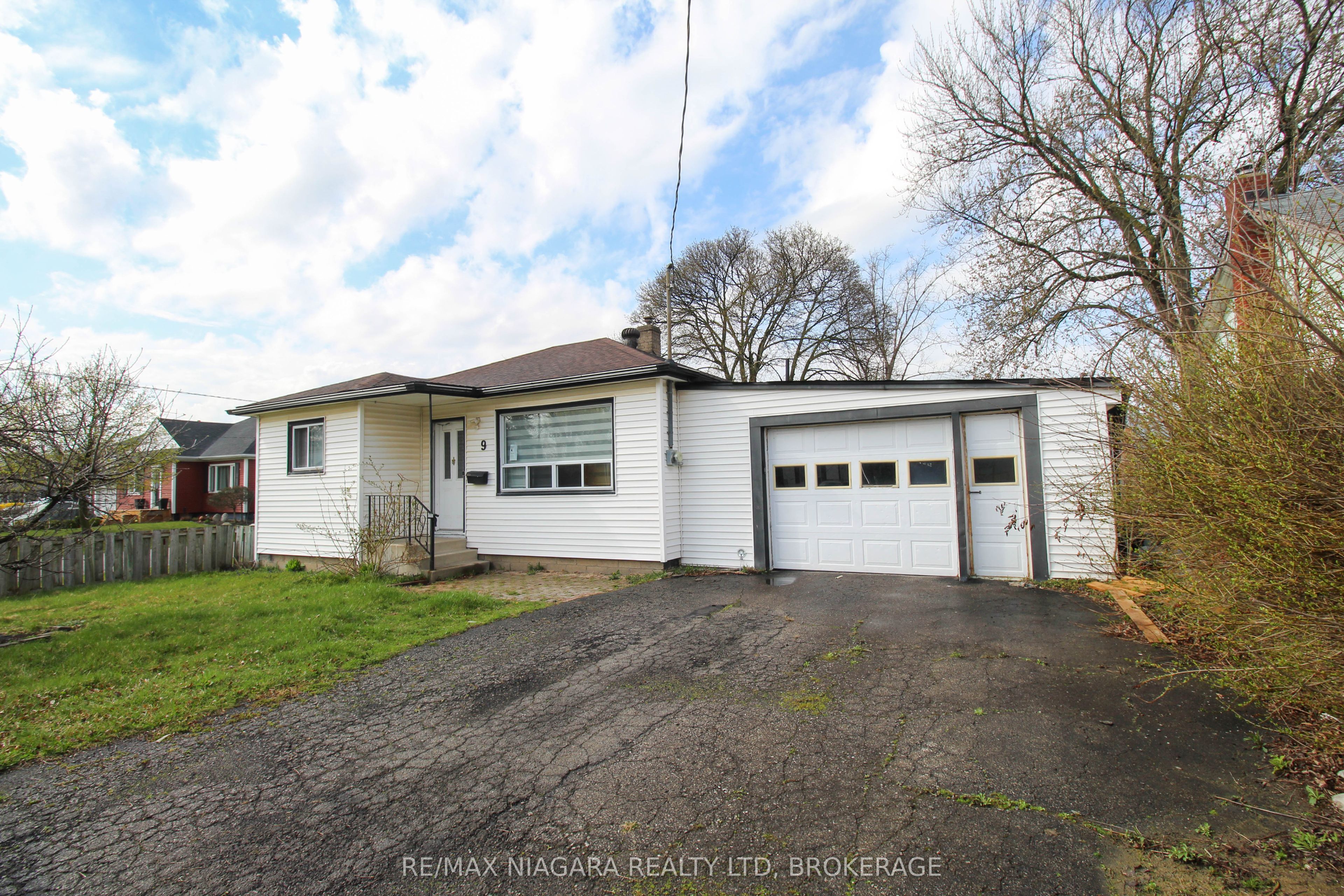 9 Inglewood Road Property Photo 1