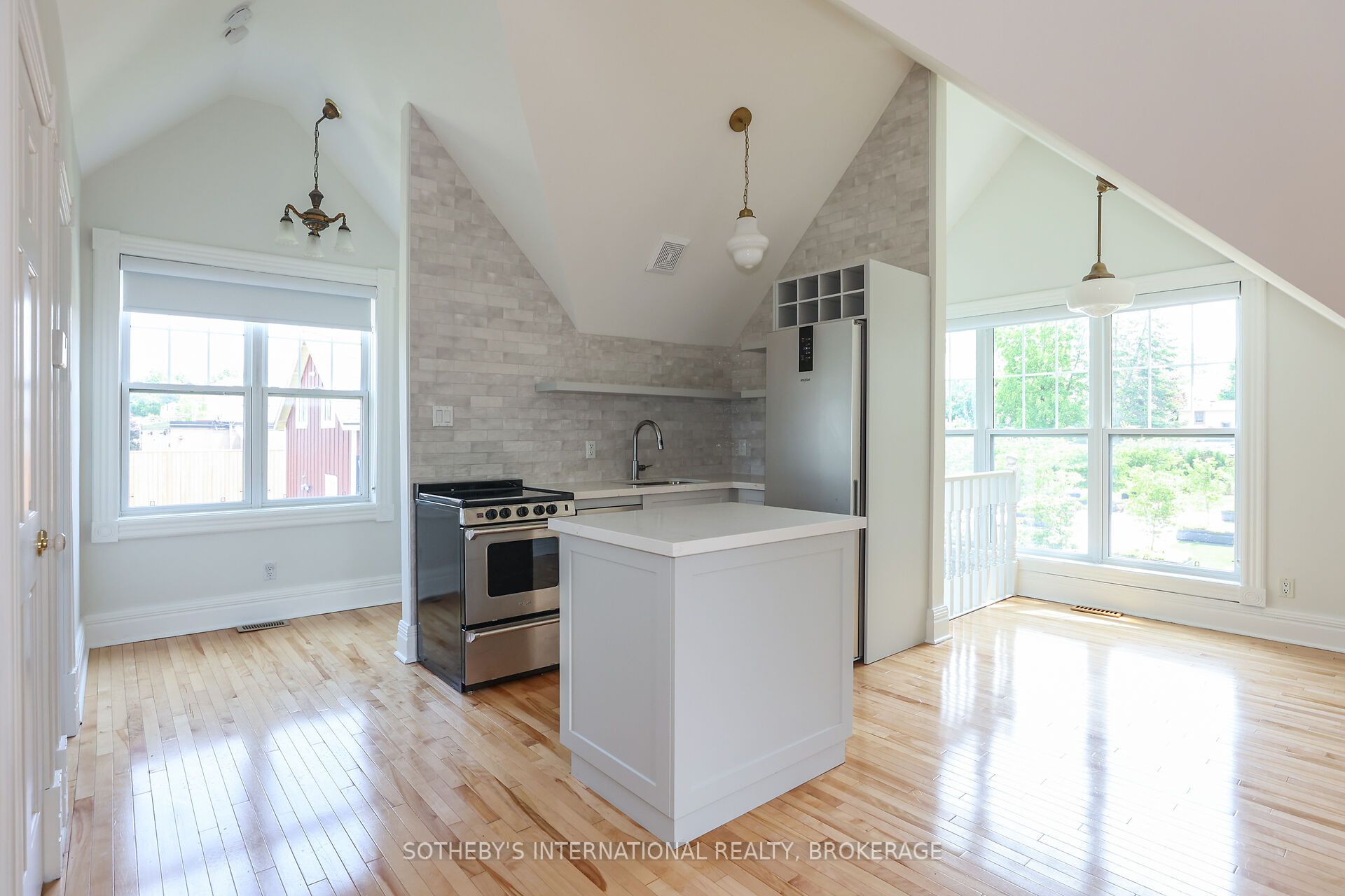 129 Johnson Street Property Photo 9