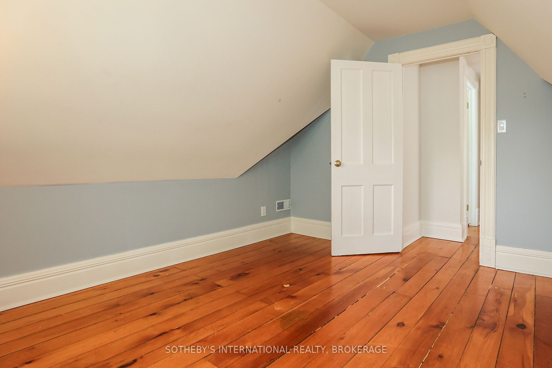 129 Johnson Street Property Photo 31