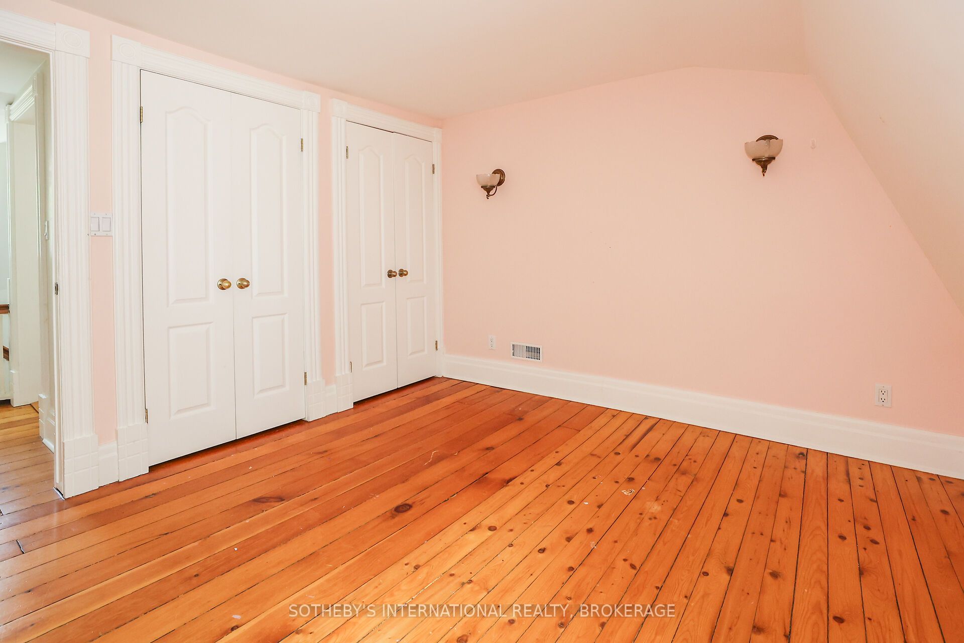 129 Johnson Street Property Photo 34