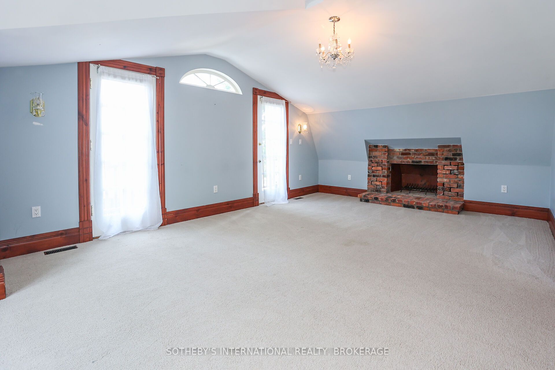 129 Johnson Street Property Photo 36