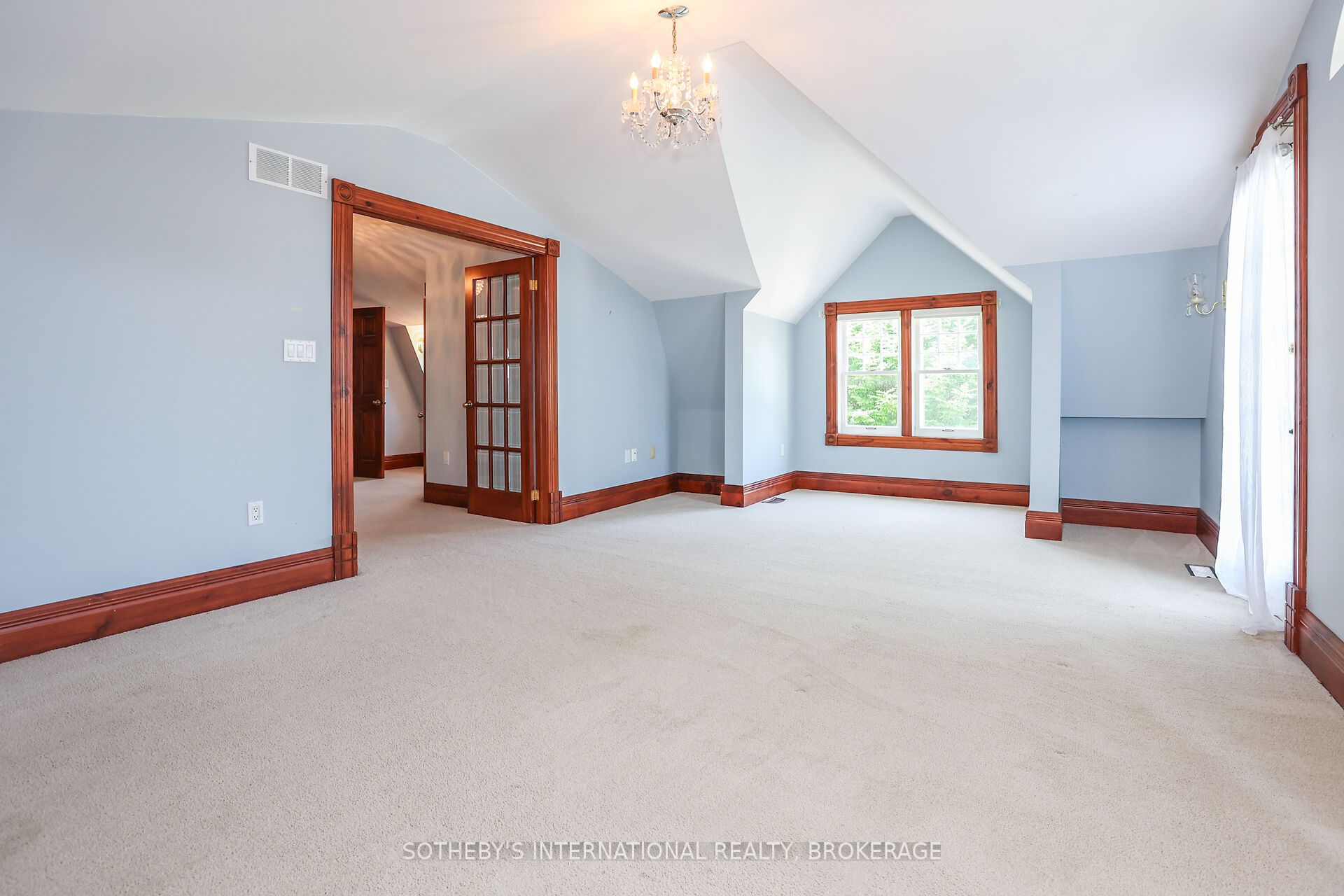 129 Johnson Street Property Photo 38