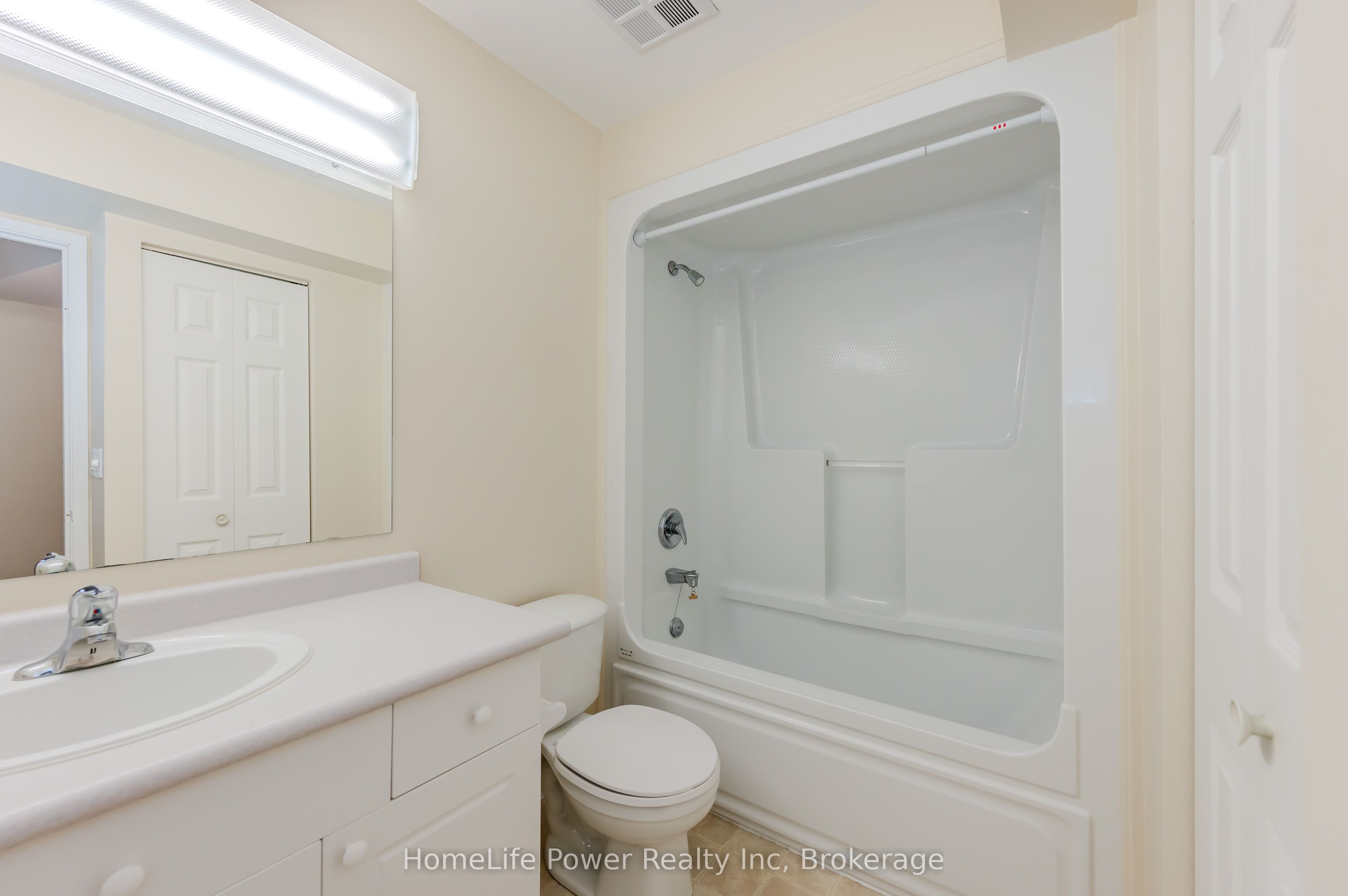 20 St George Street 506 Property Photo 16