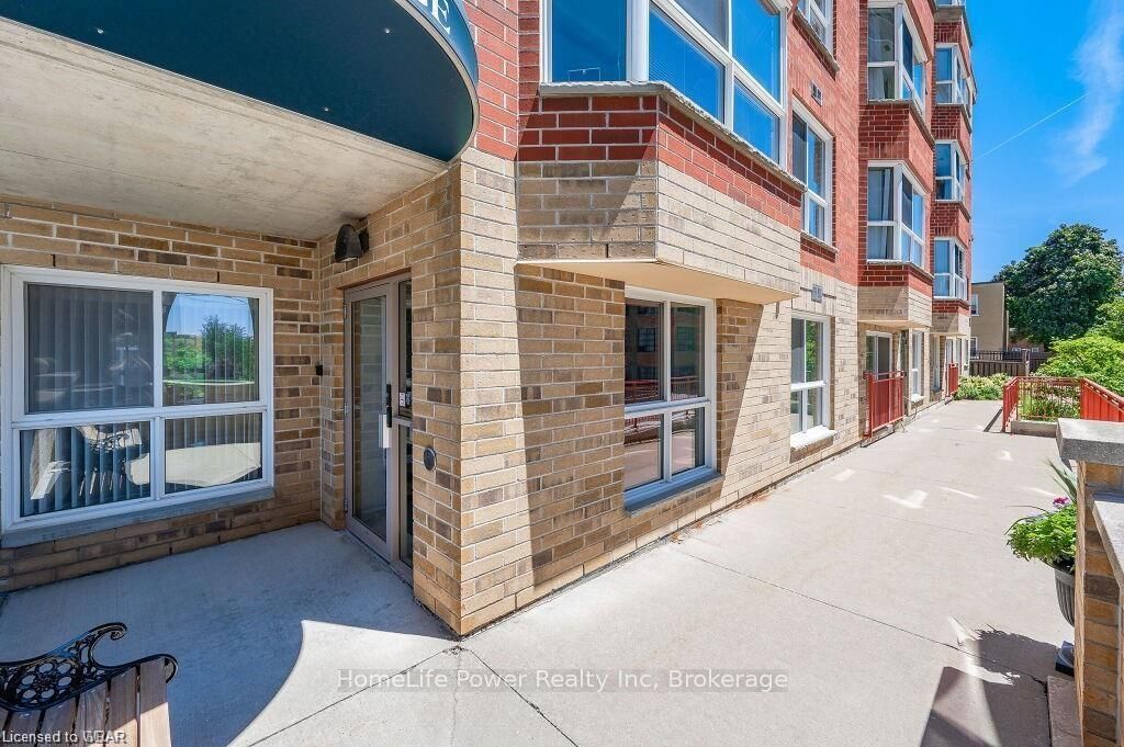 20 St George Street 506 Property Photo 31