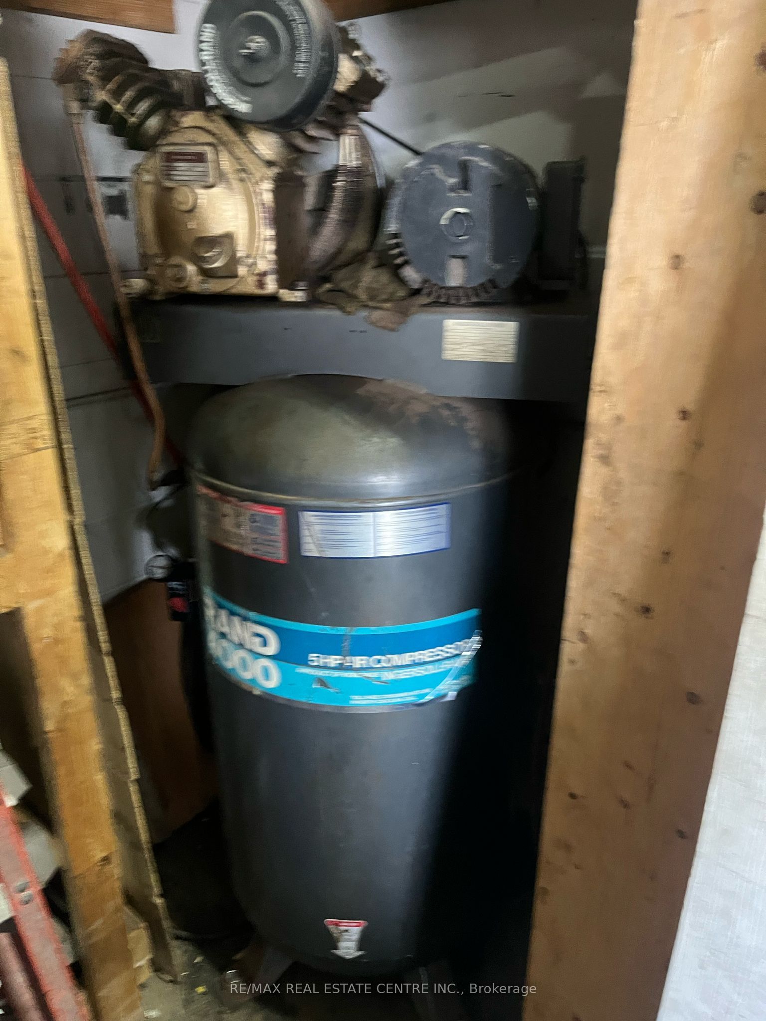 #14 - 1408 Victoria Street Property Photo 24
