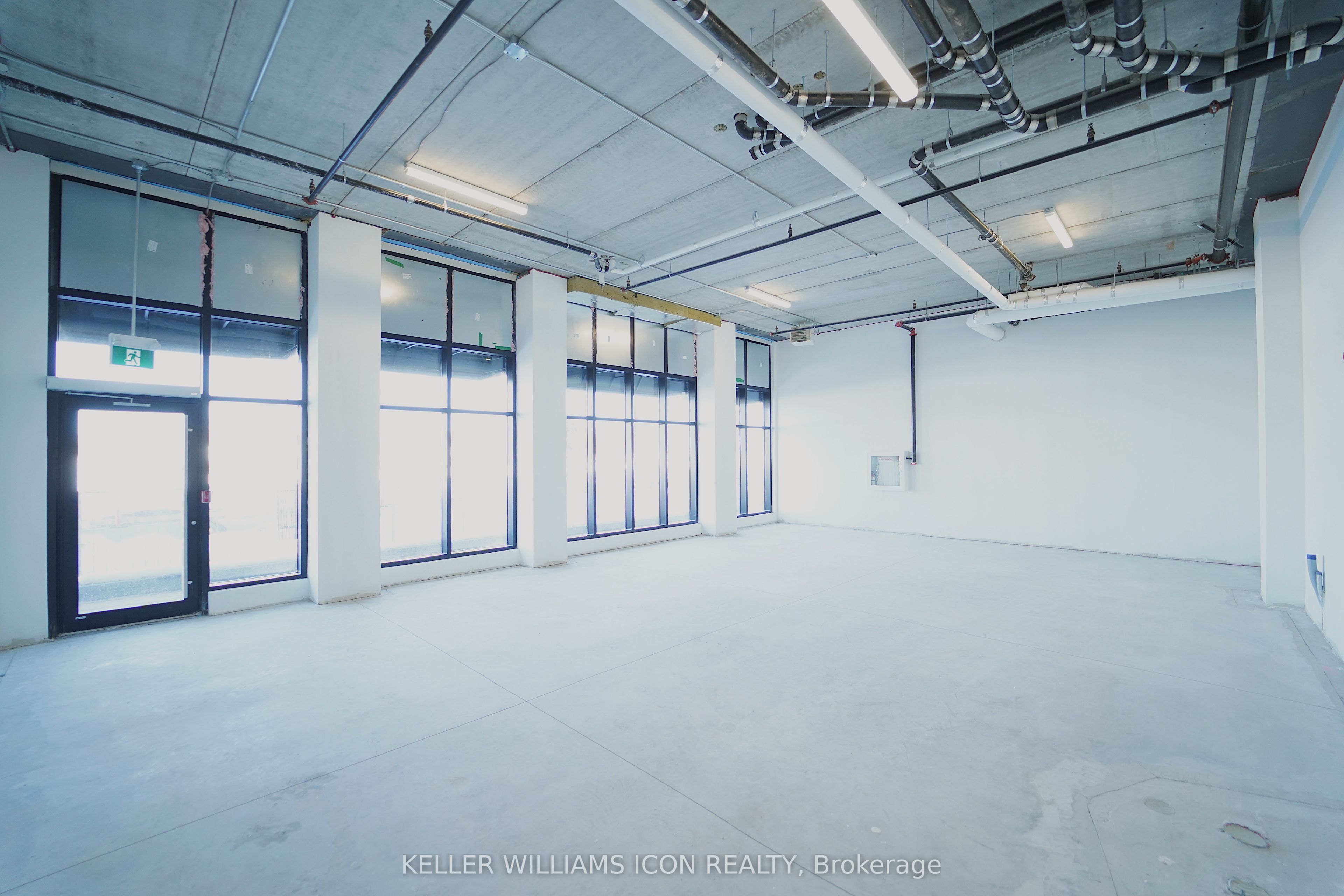 #109 - 1340 Hemlock Road Property Photo 4