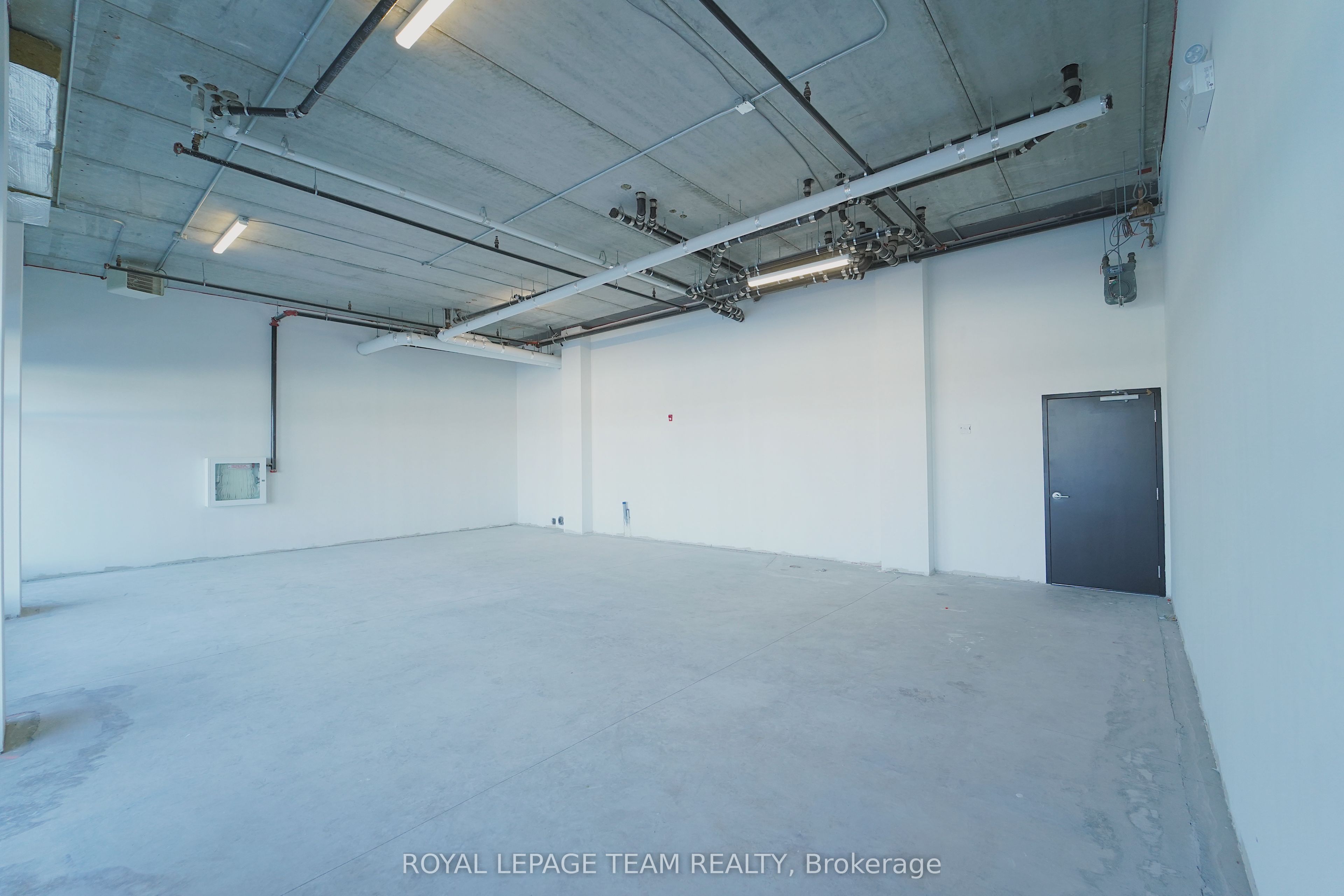 #109 - 1340 Hemlock Road Property Photo 6