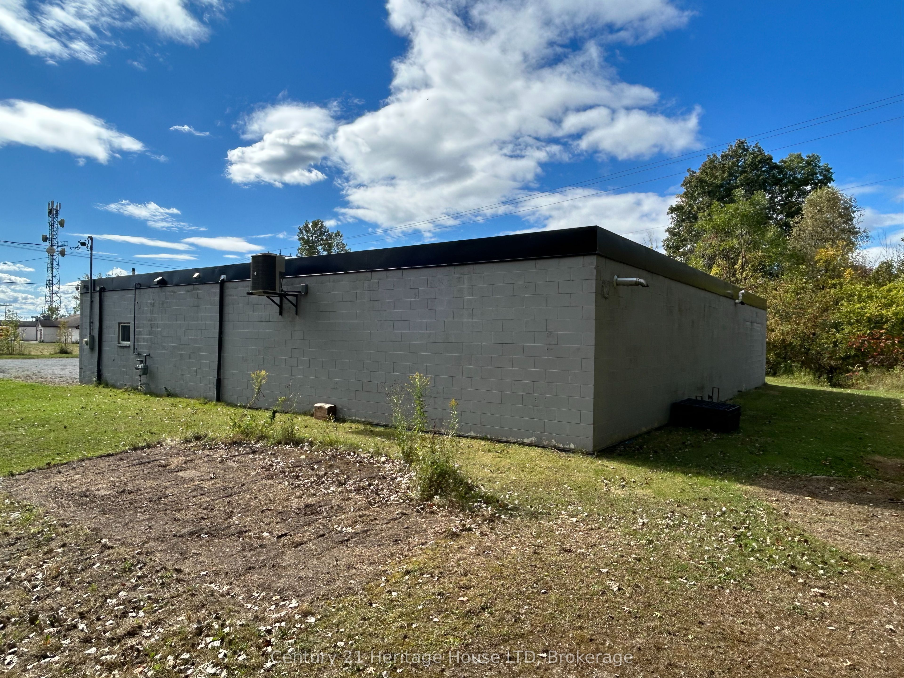 550 Murdock Street Property Photo 6
