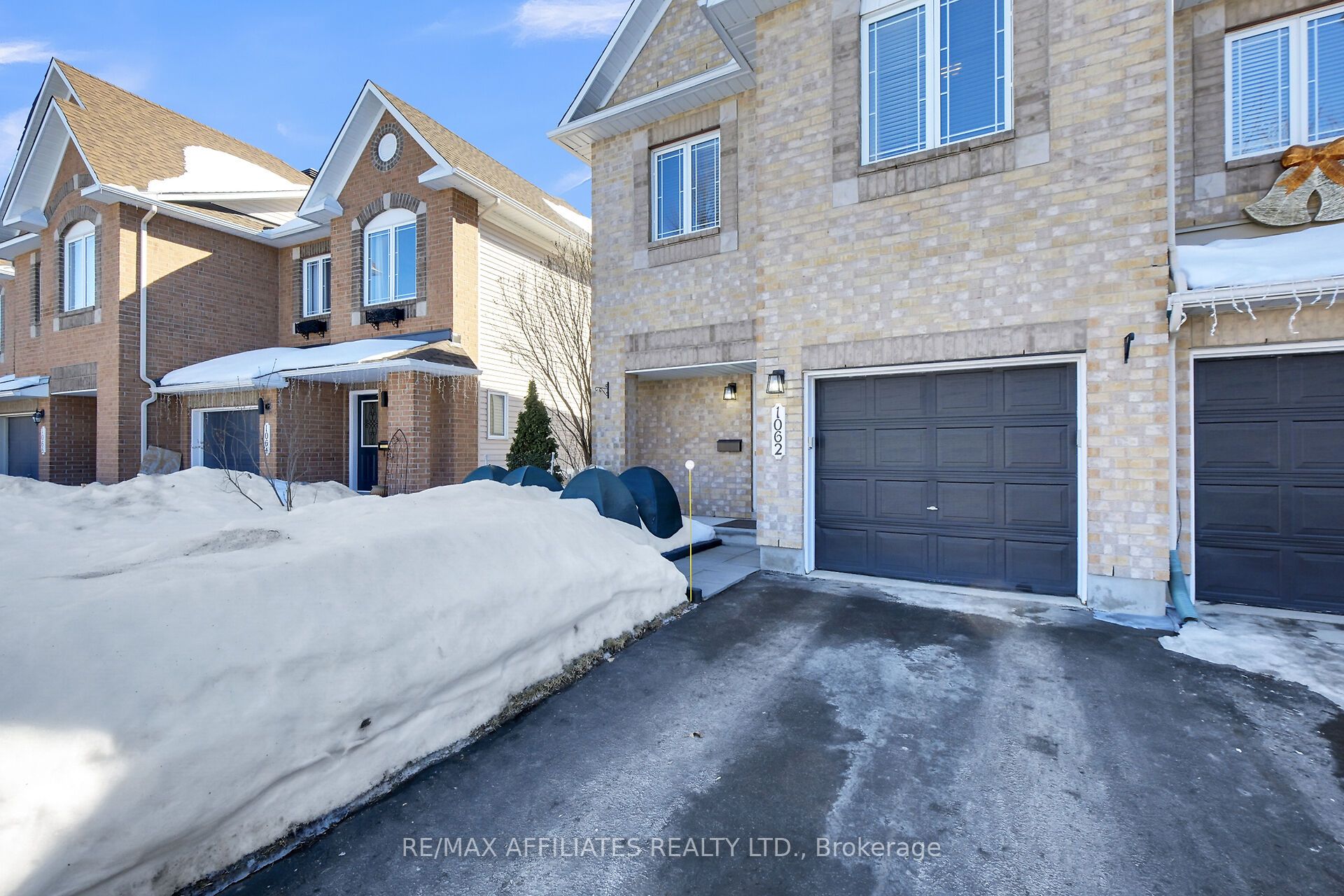 1062 Candlewood Street Property Photo 1