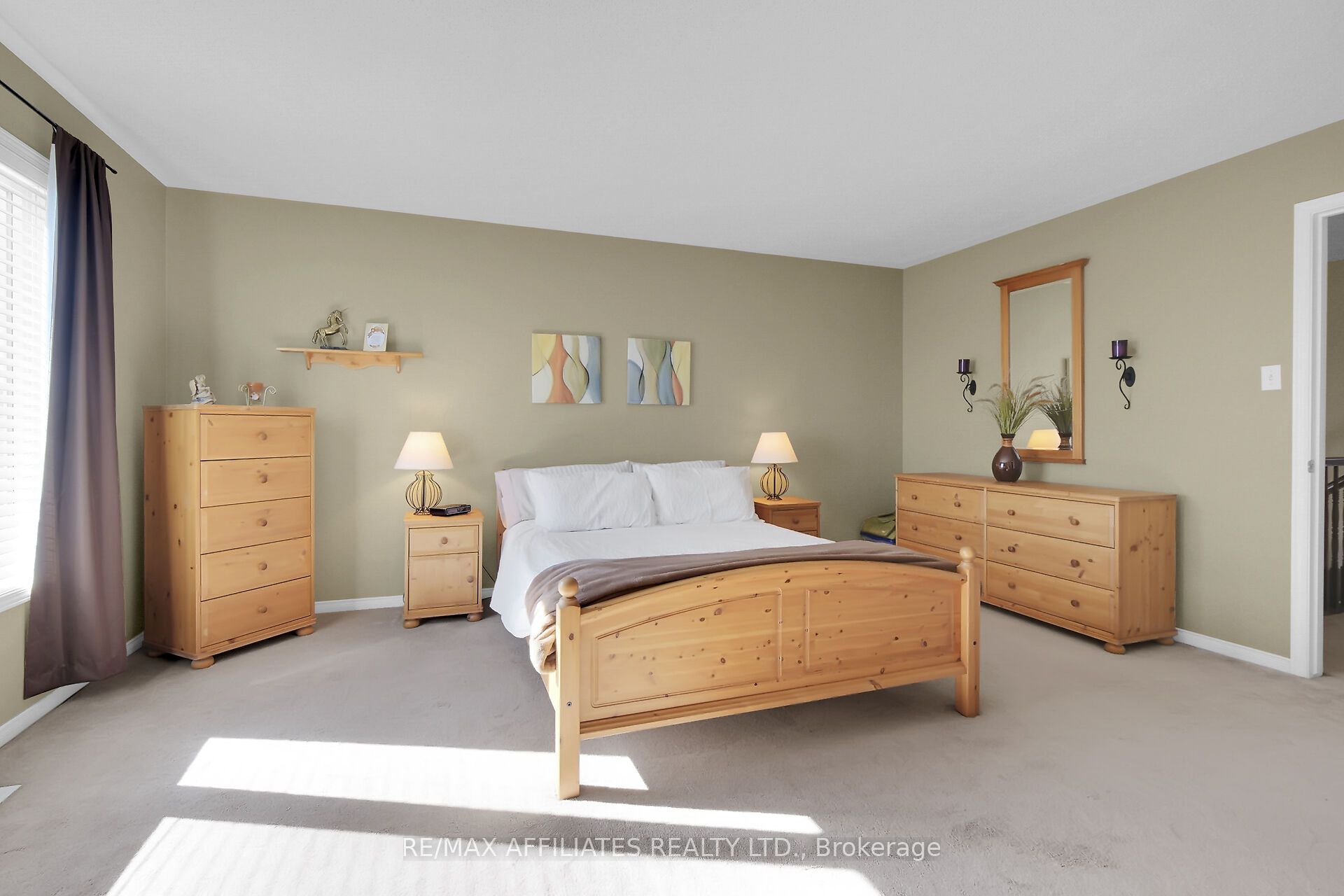 1062 Candlewood Street Property Photo 17
