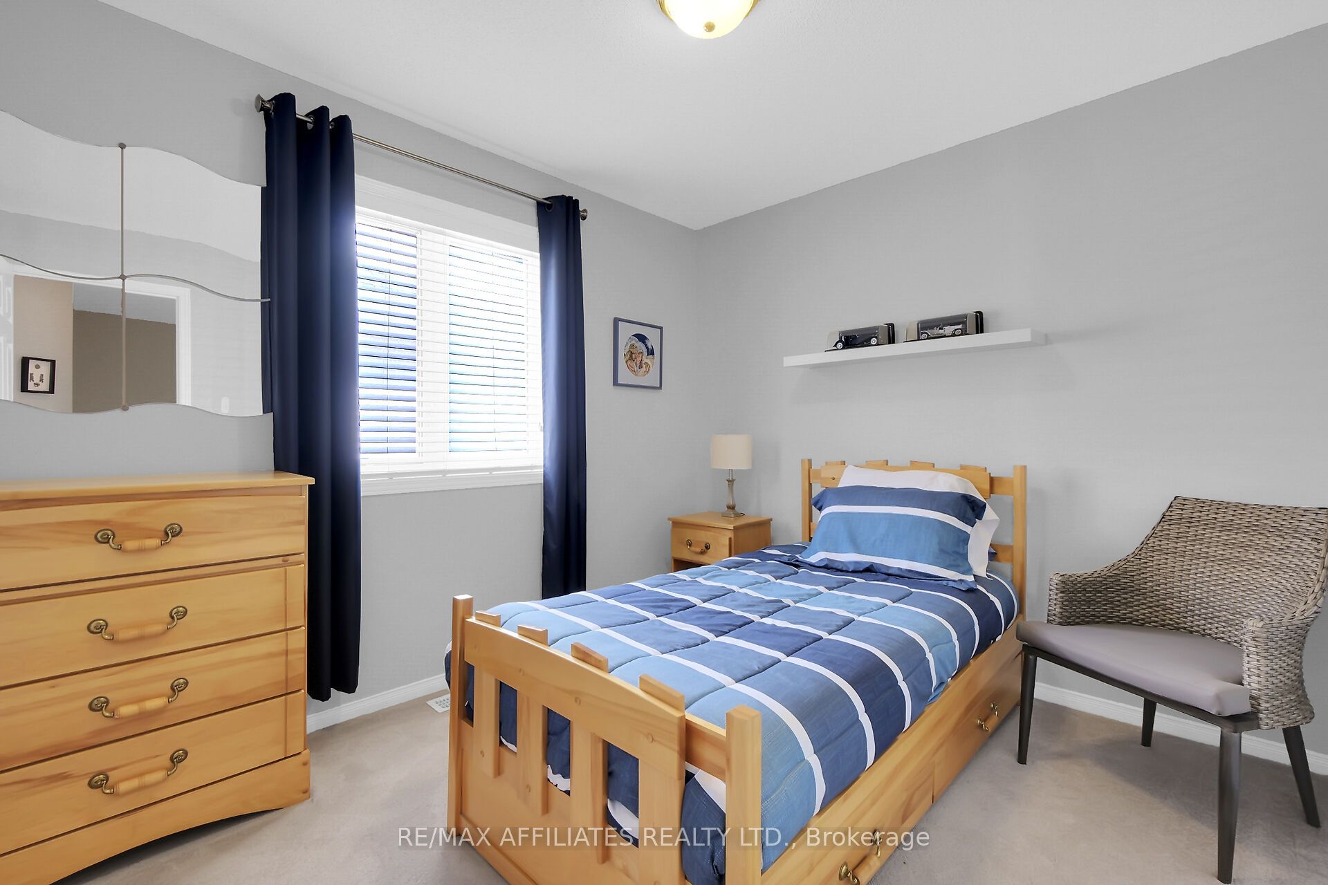 1062 Candlewood Street Property Photo 20