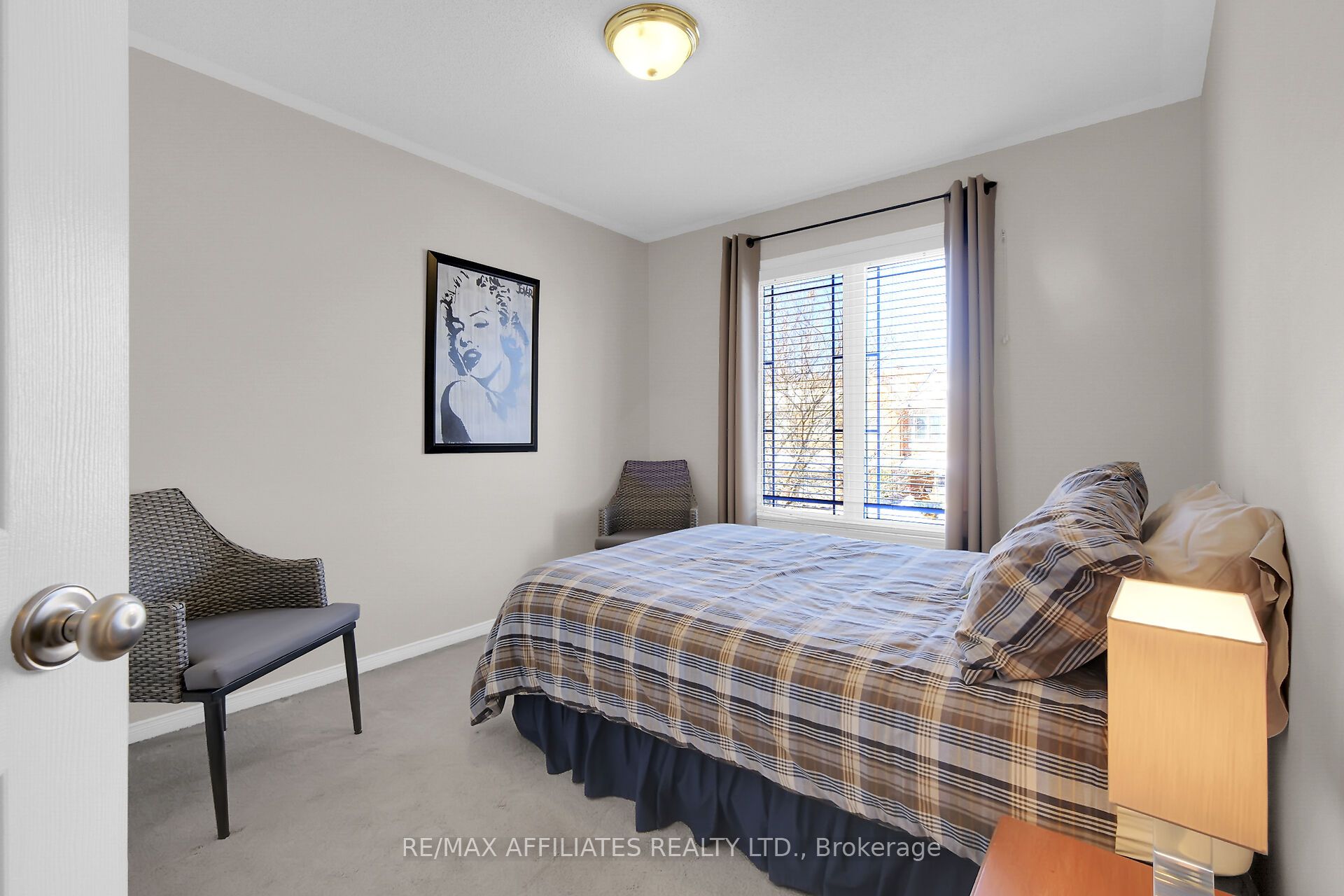 1062 Candlewood Street Property Photo 22