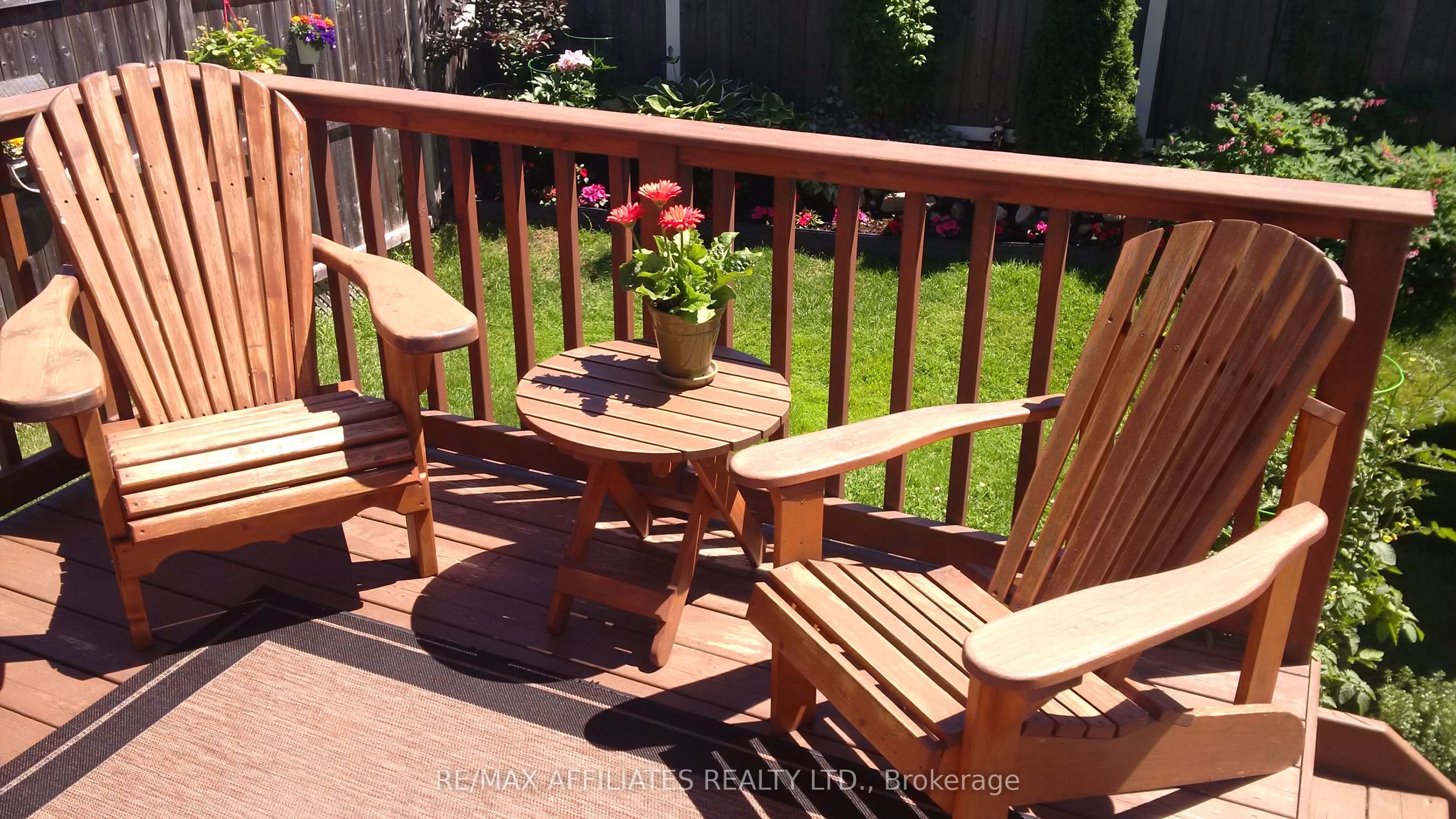 1062 Candlewood Street Property Photo 28