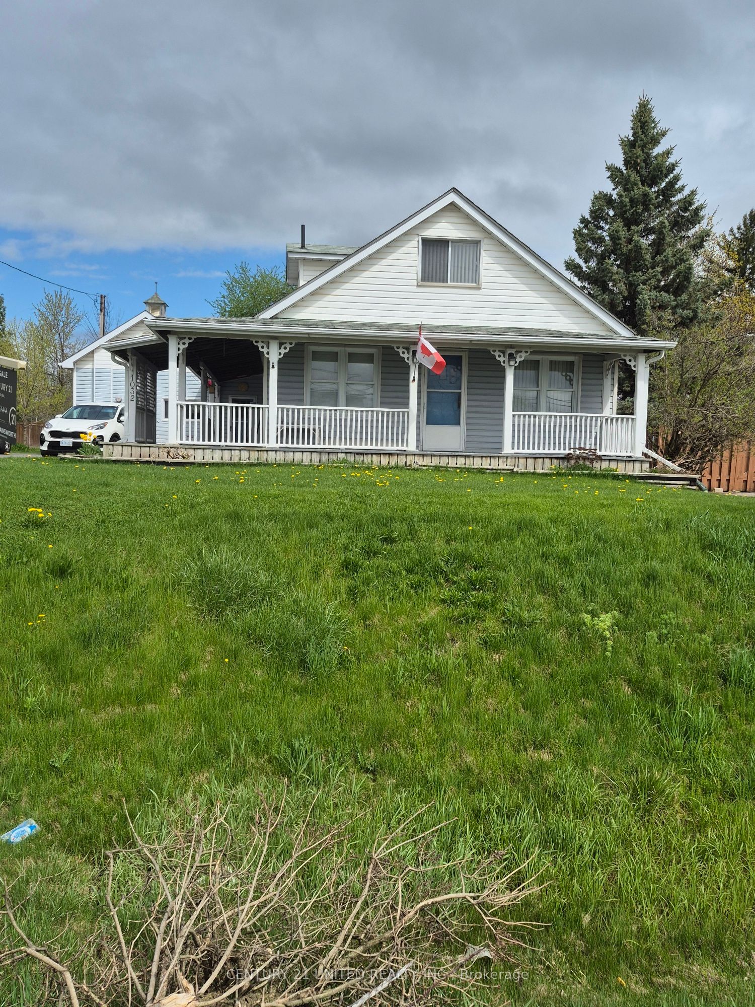 1032 Hwy 7 Road Property Photo 1