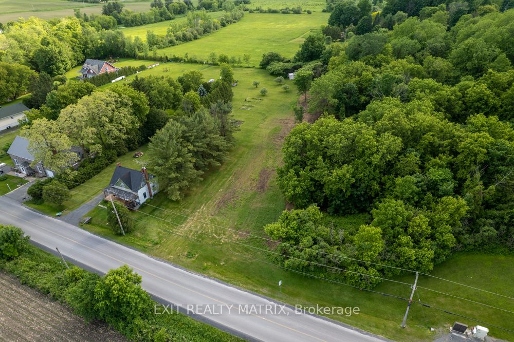 4530 Third Line Road Property Photo
