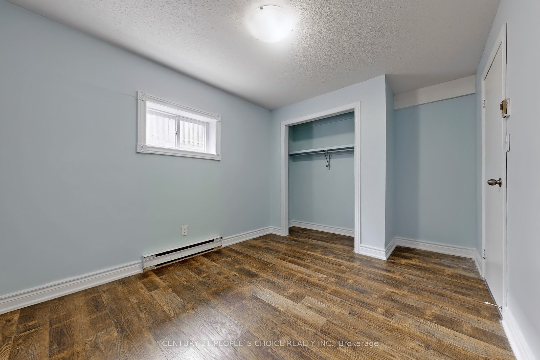 156 Main Street W Property Photo 40