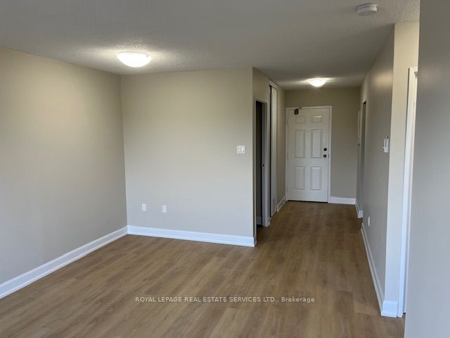 75 Huxley Street 704 Property Photo 10
