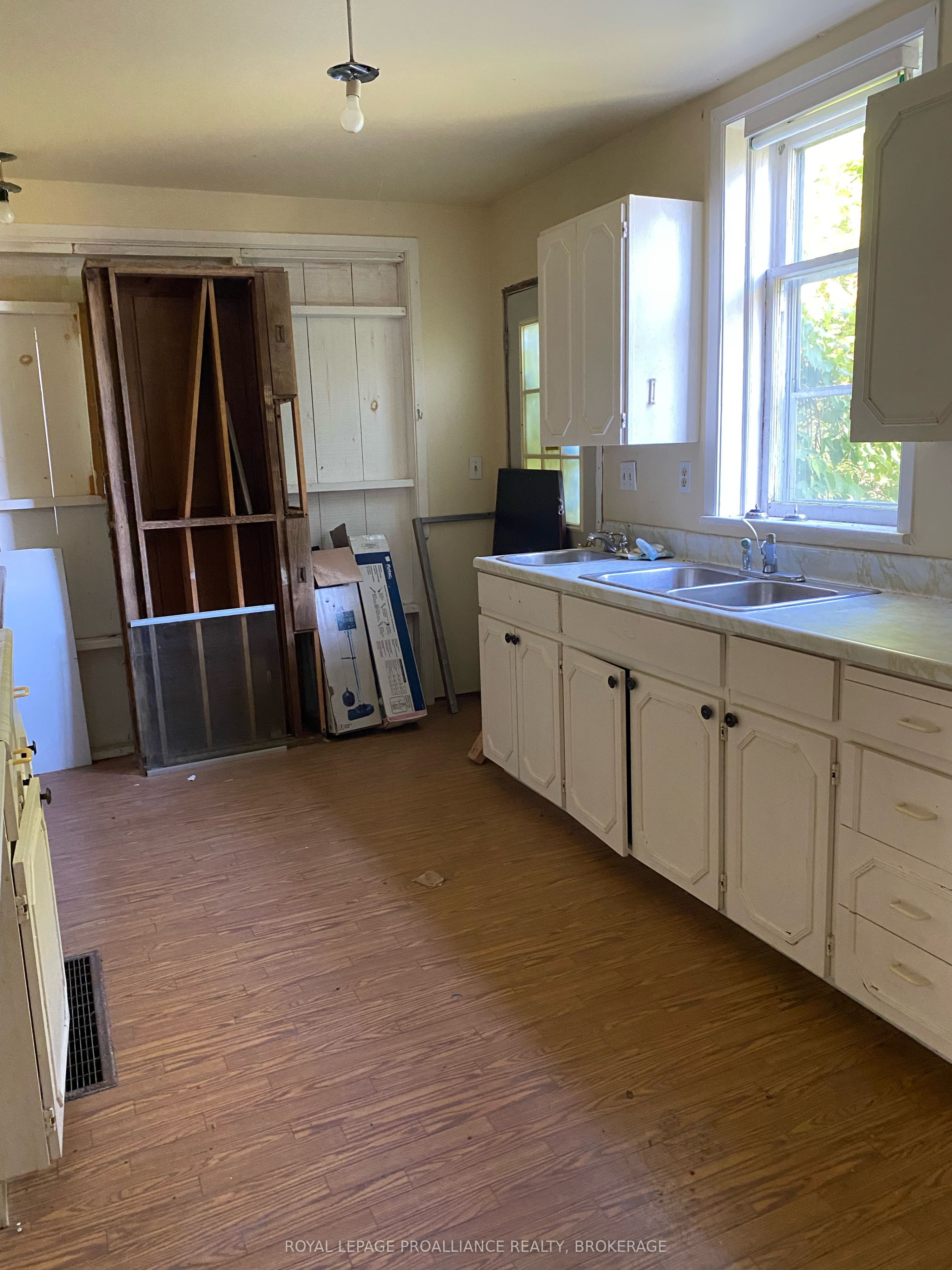 7719 Highway 42 Property Photo 14