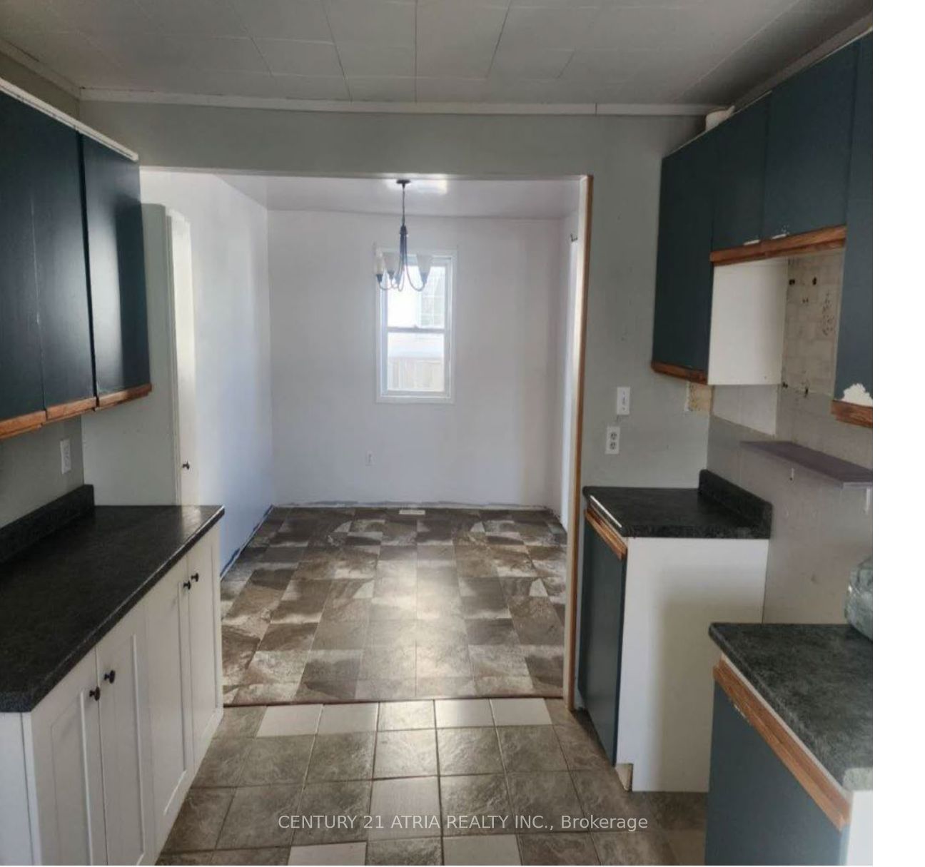 64 Toronto Avenue Property Photo 5
