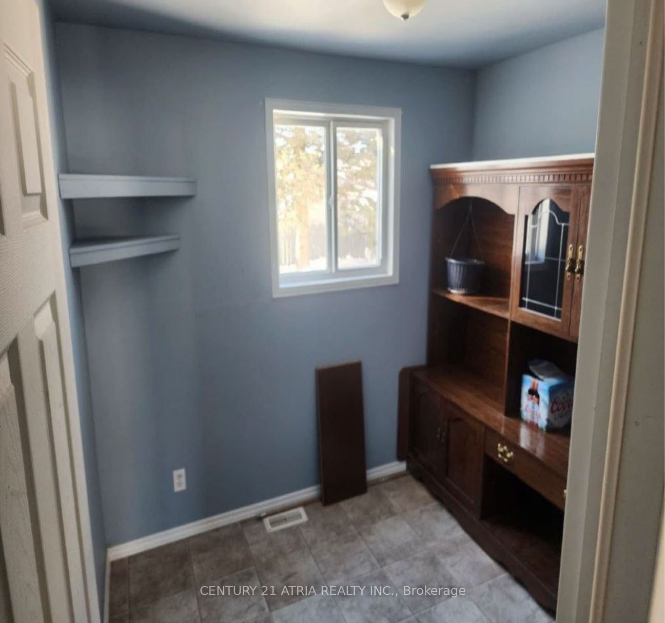 64 Toronto Avenue Property Photo 8