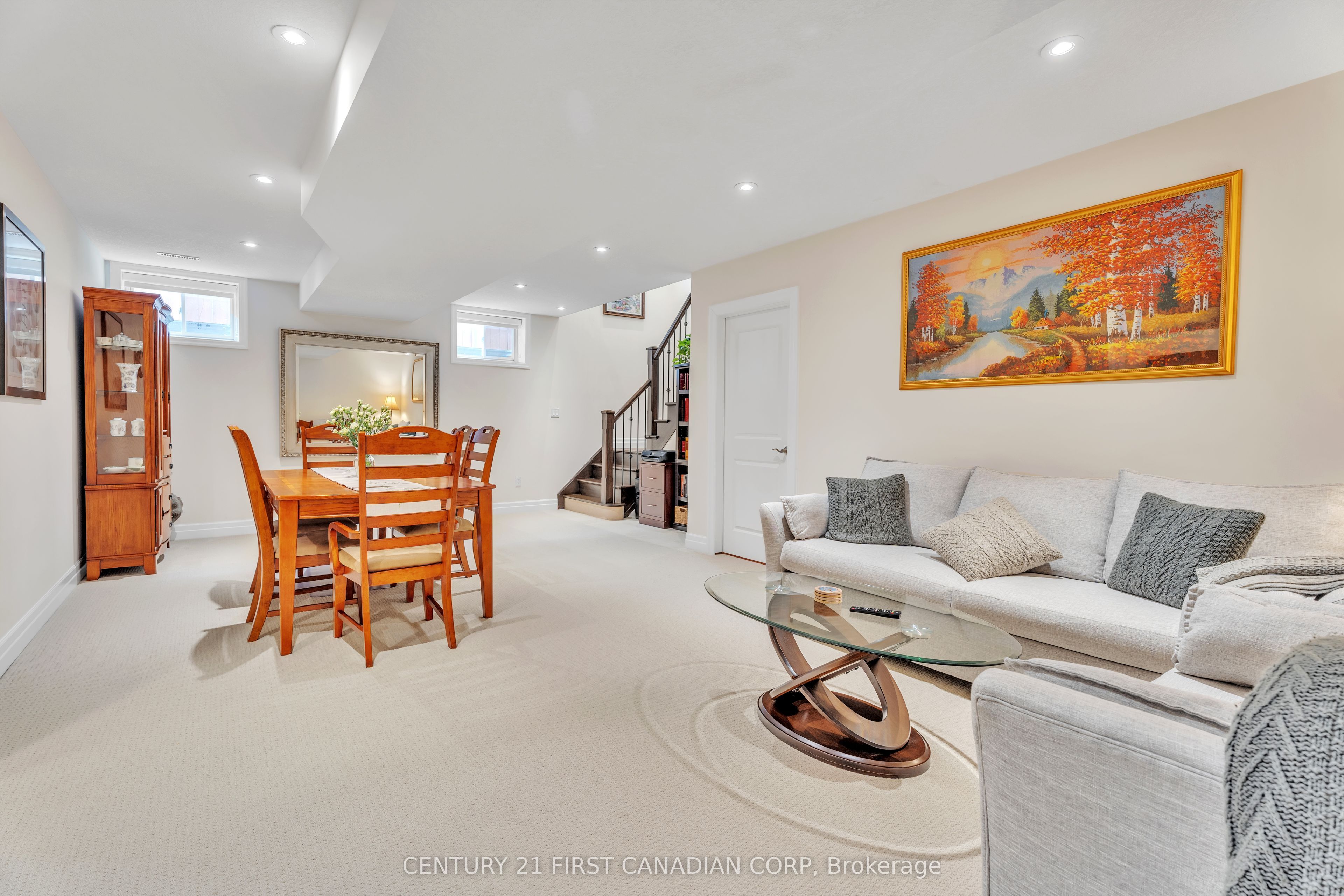 66 Carolina Crescent Property Photo 25