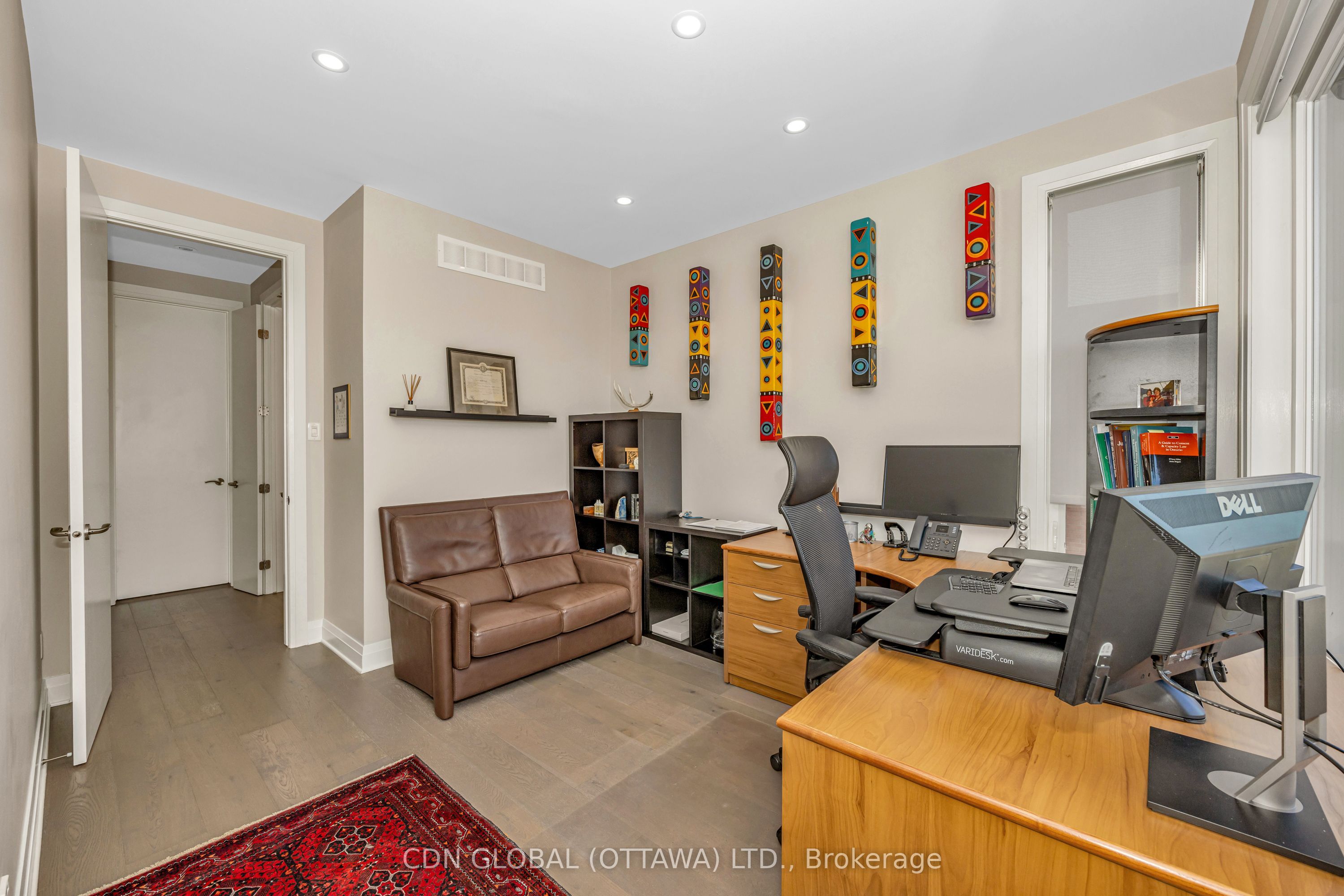 360 Ravenhill Avenue Property Photo 9