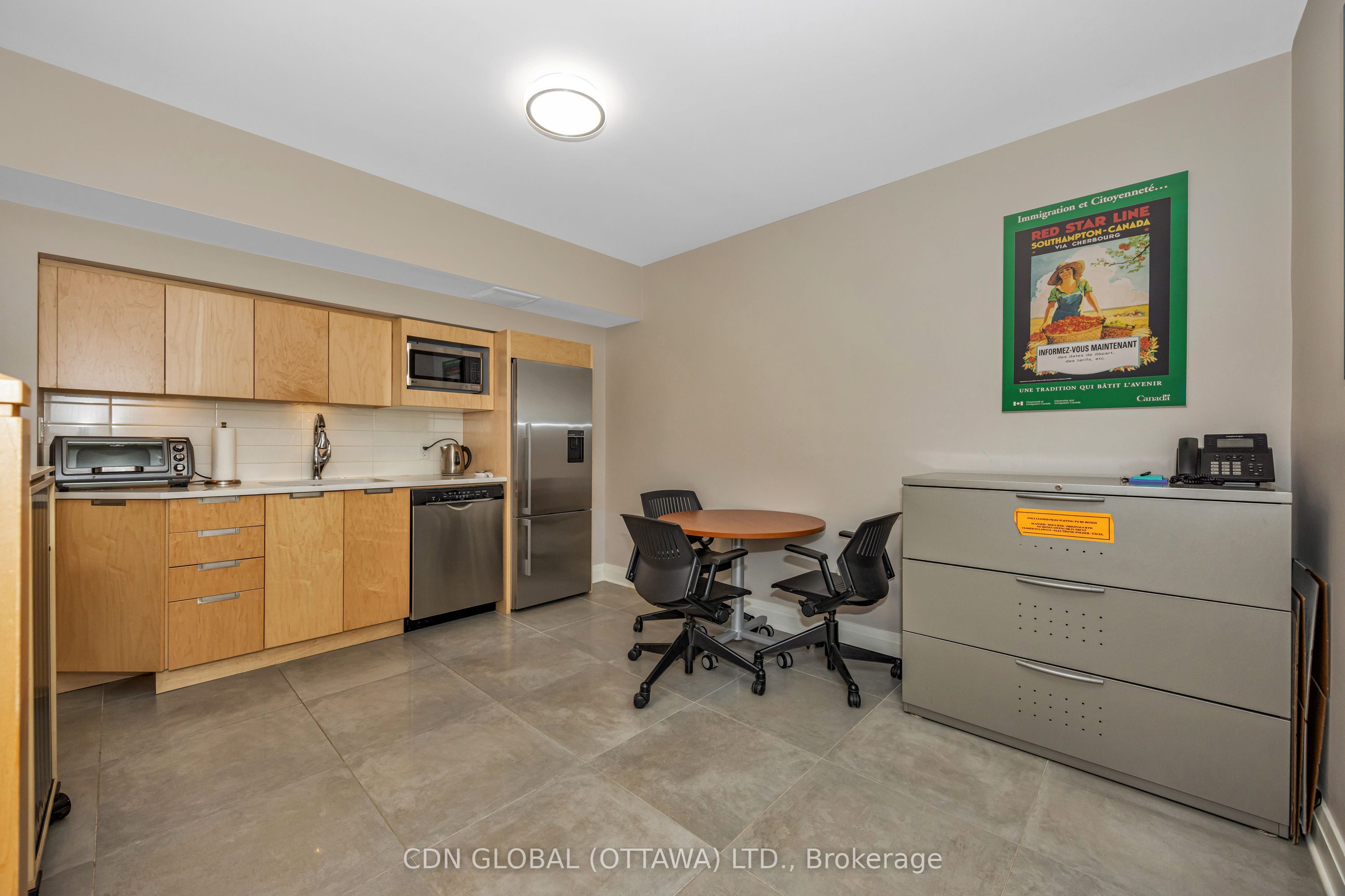 360 Ravenhill Avenue Property Photo 13