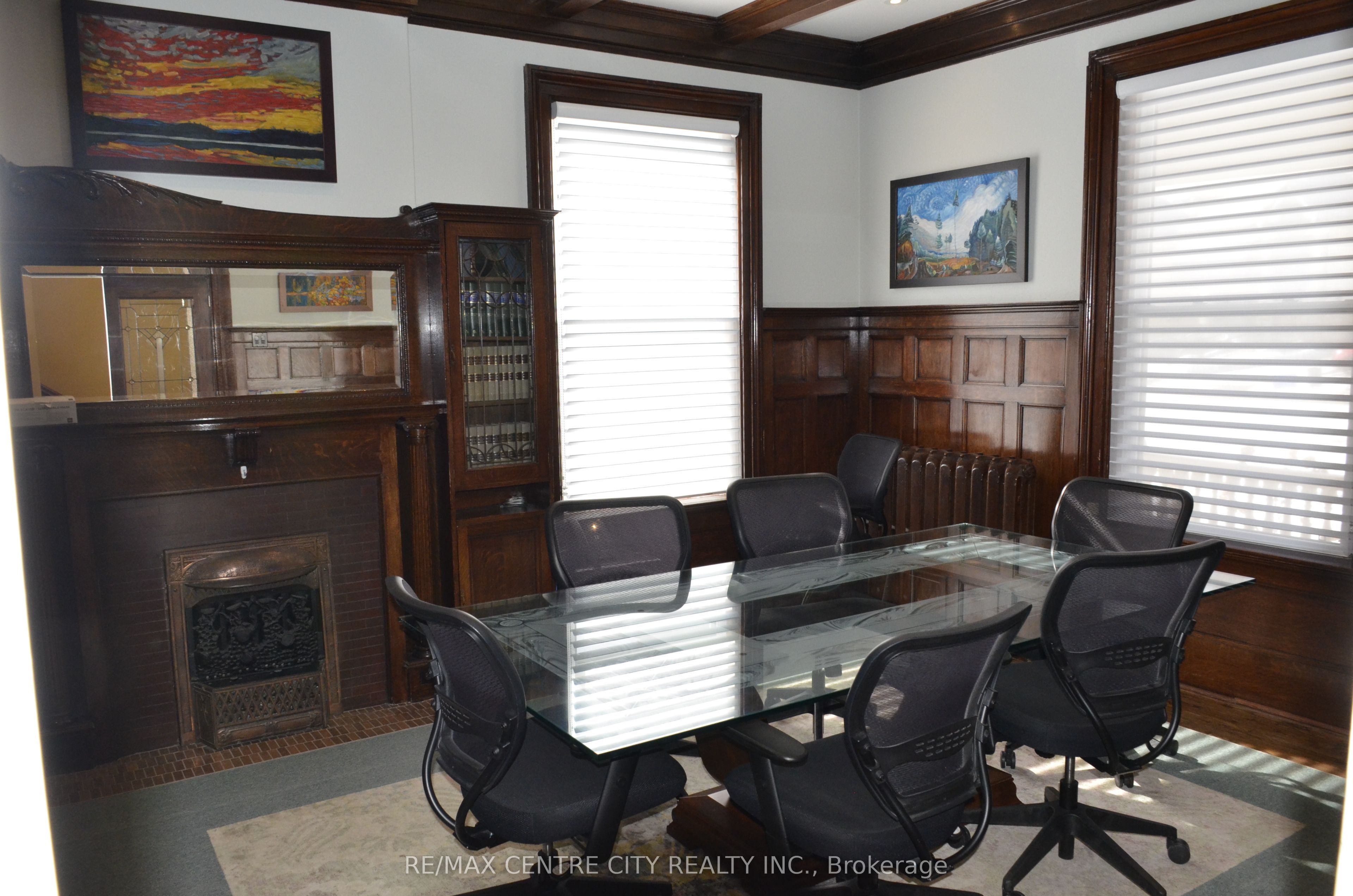 478 Waterloo St Property Photo 8
