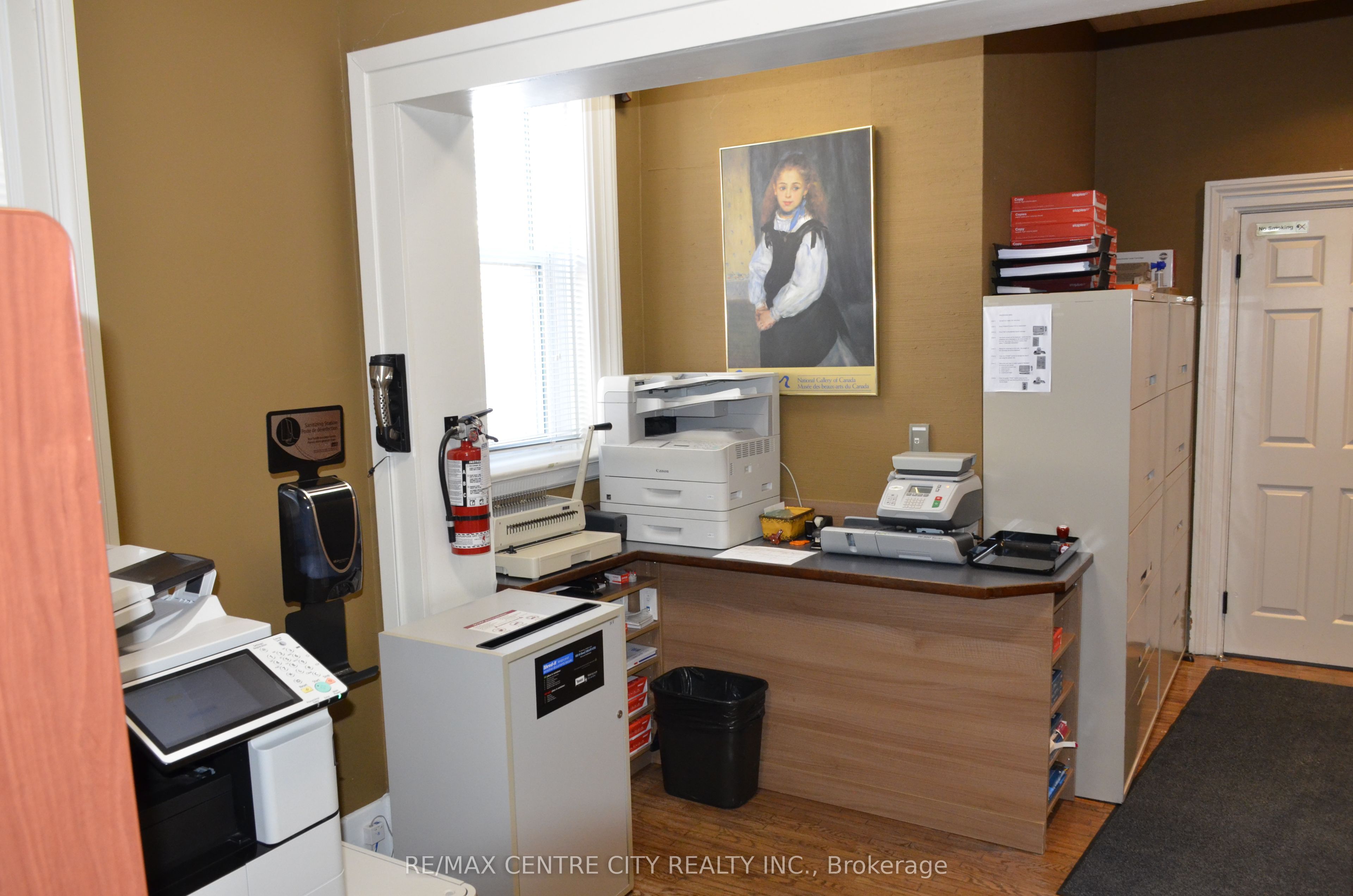 478 Waterloo St Property Photo 9