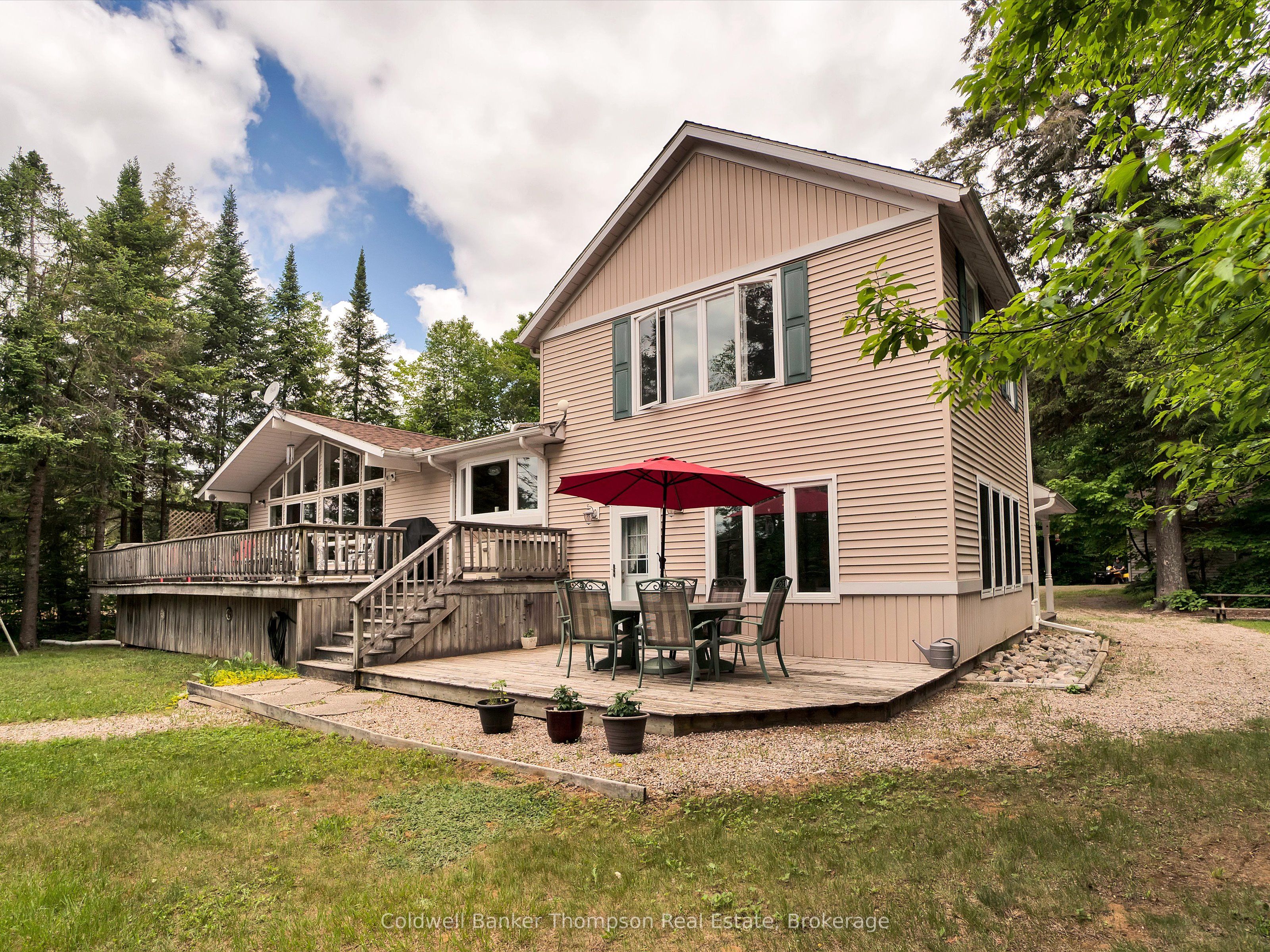1070 Grass Lake Rd Property Photo