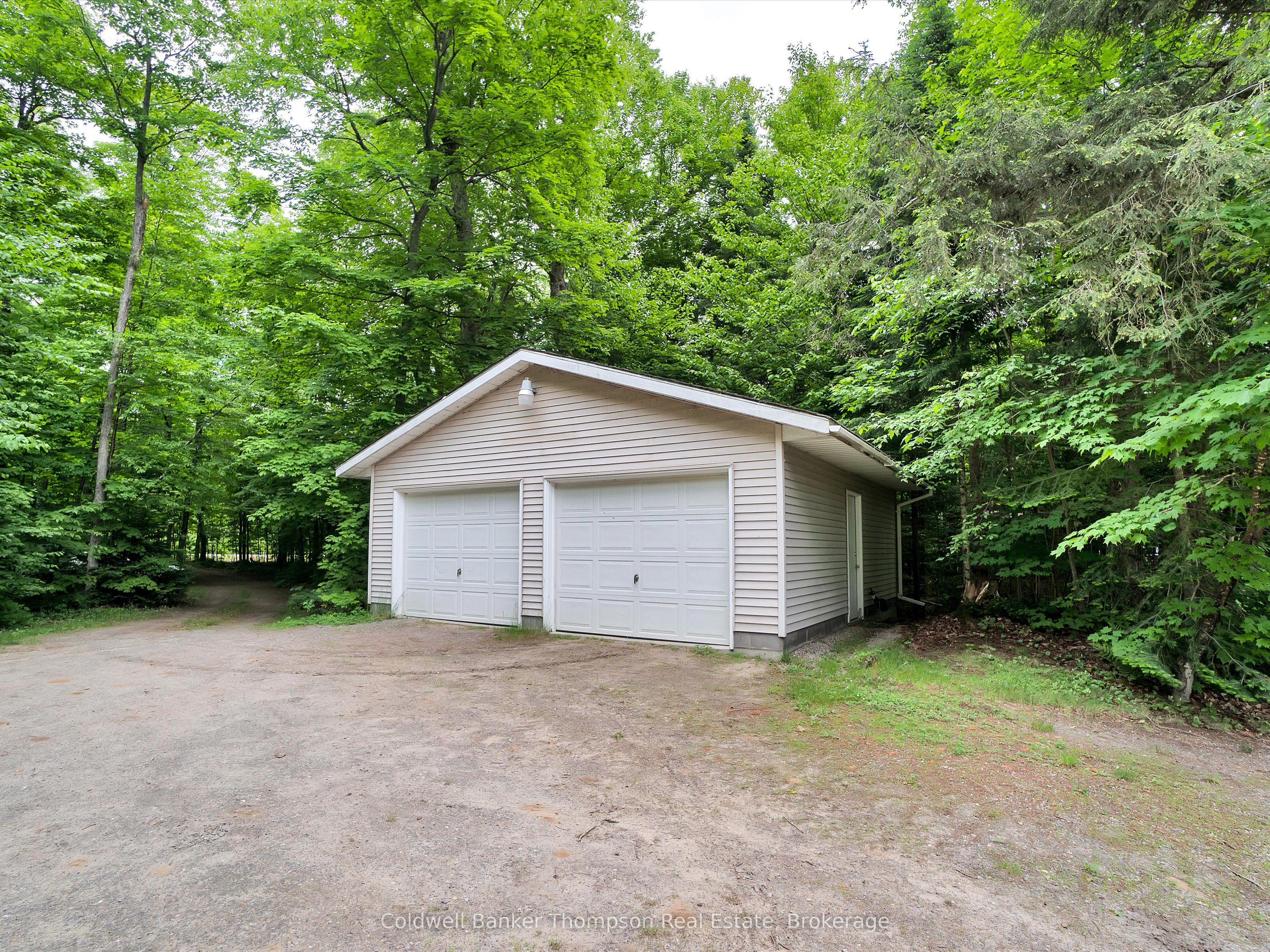 1070 Grass Lake Road Property Photo 47
