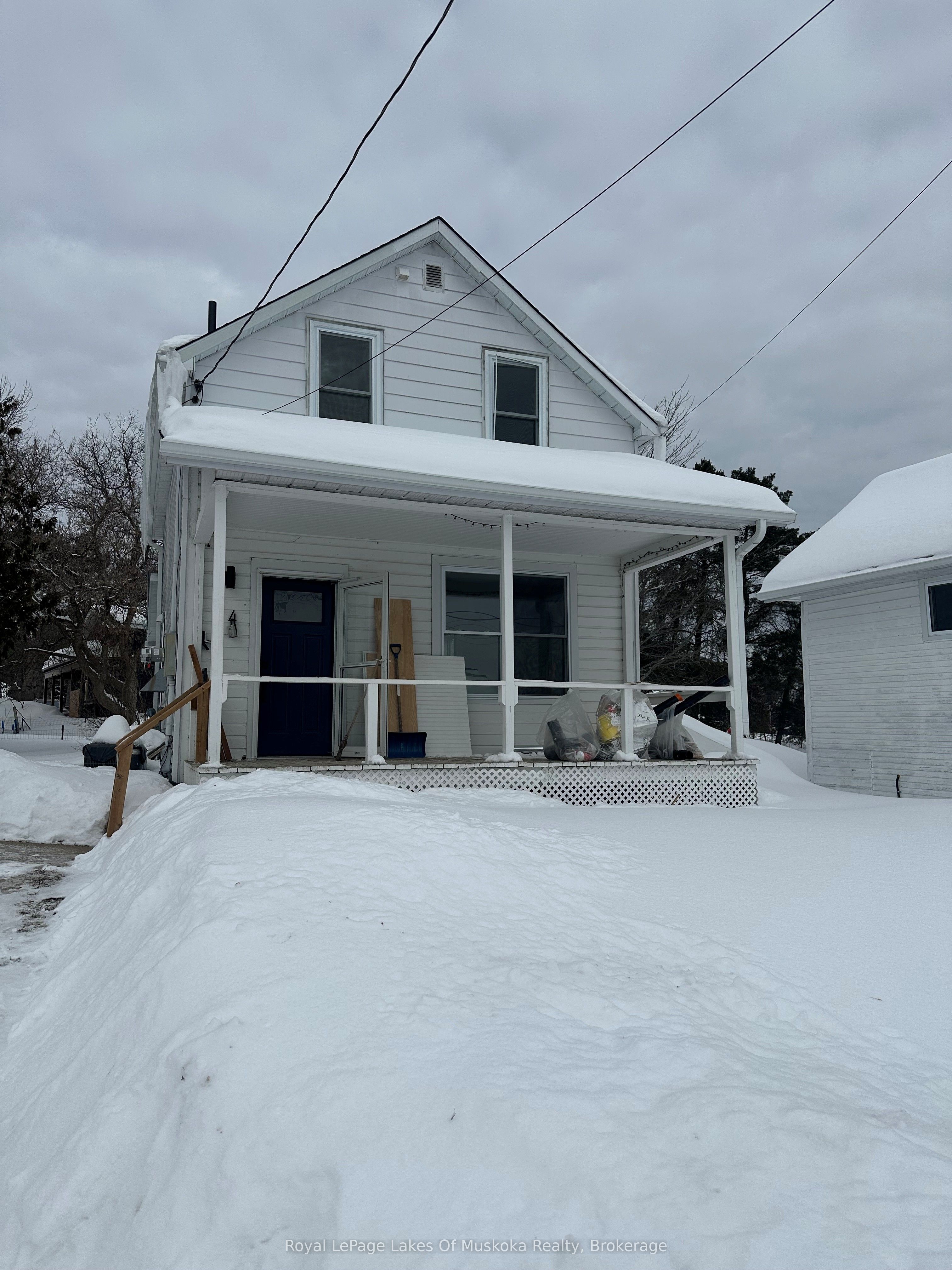 14 Main St Property Photo