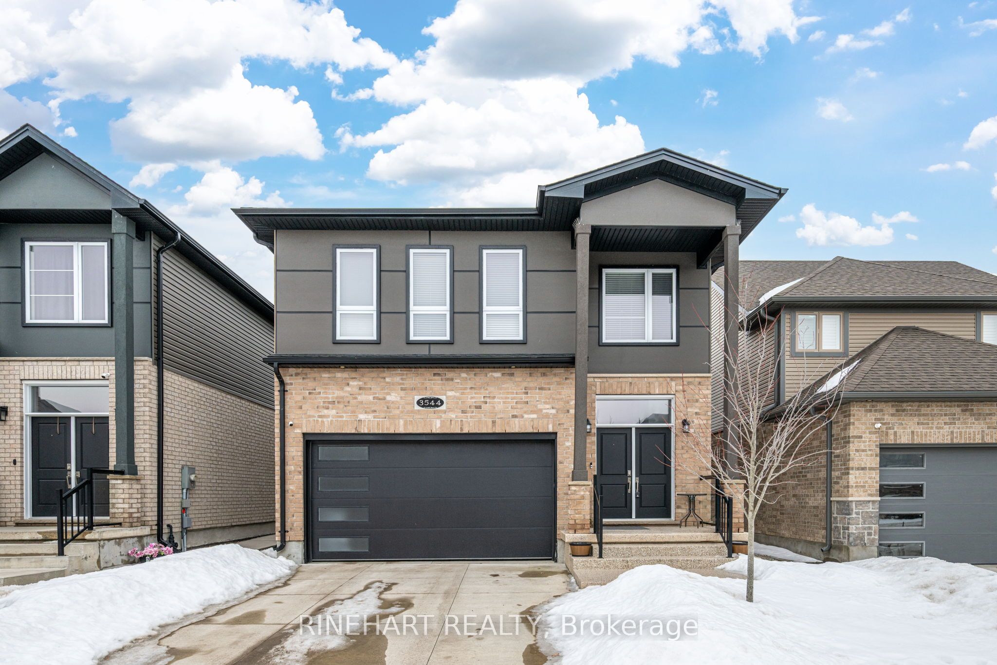 3544 Singleton Avenue Property Photo 1