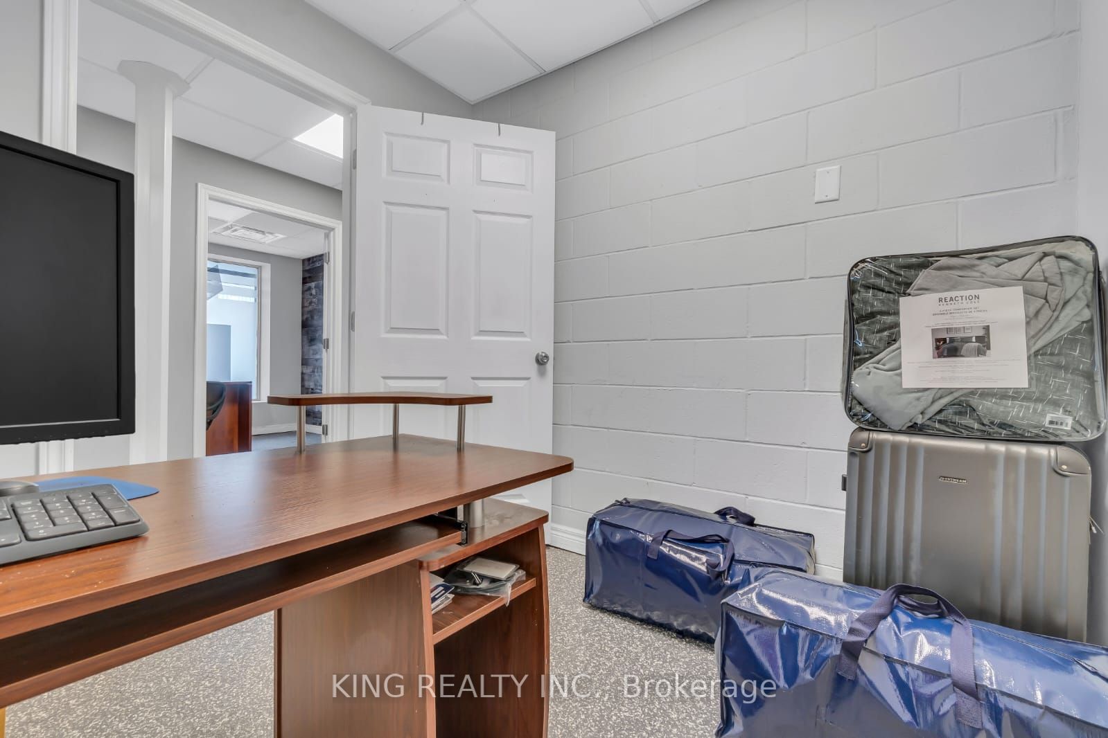 389 Lyle Street Property Photo 18