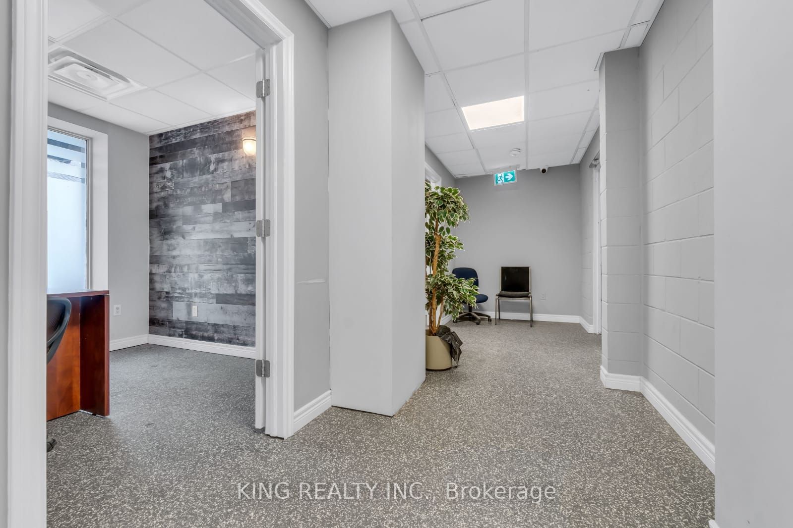 389 Lyle Street Property Photo 19