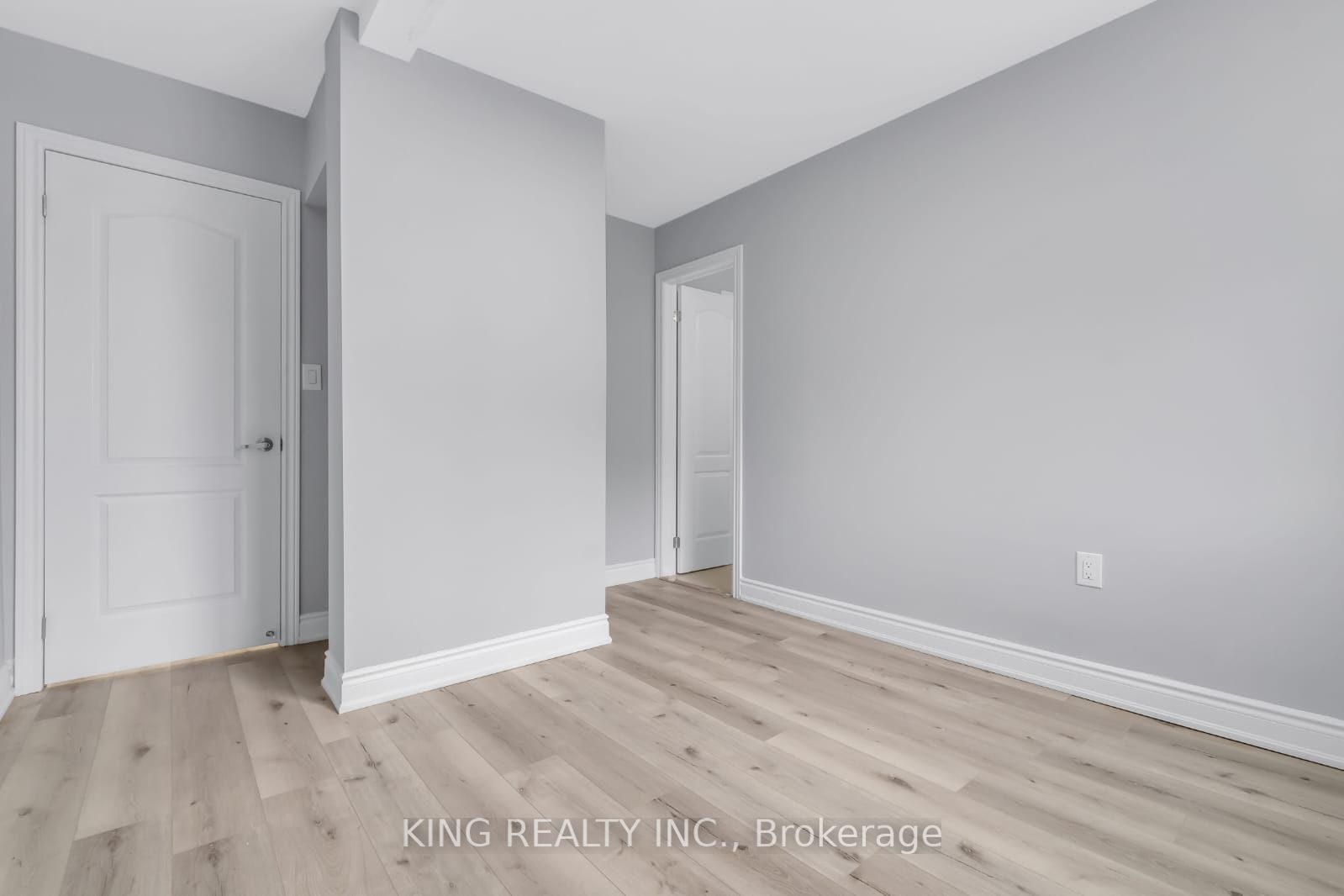 389 Lyle Street Property Photo 41