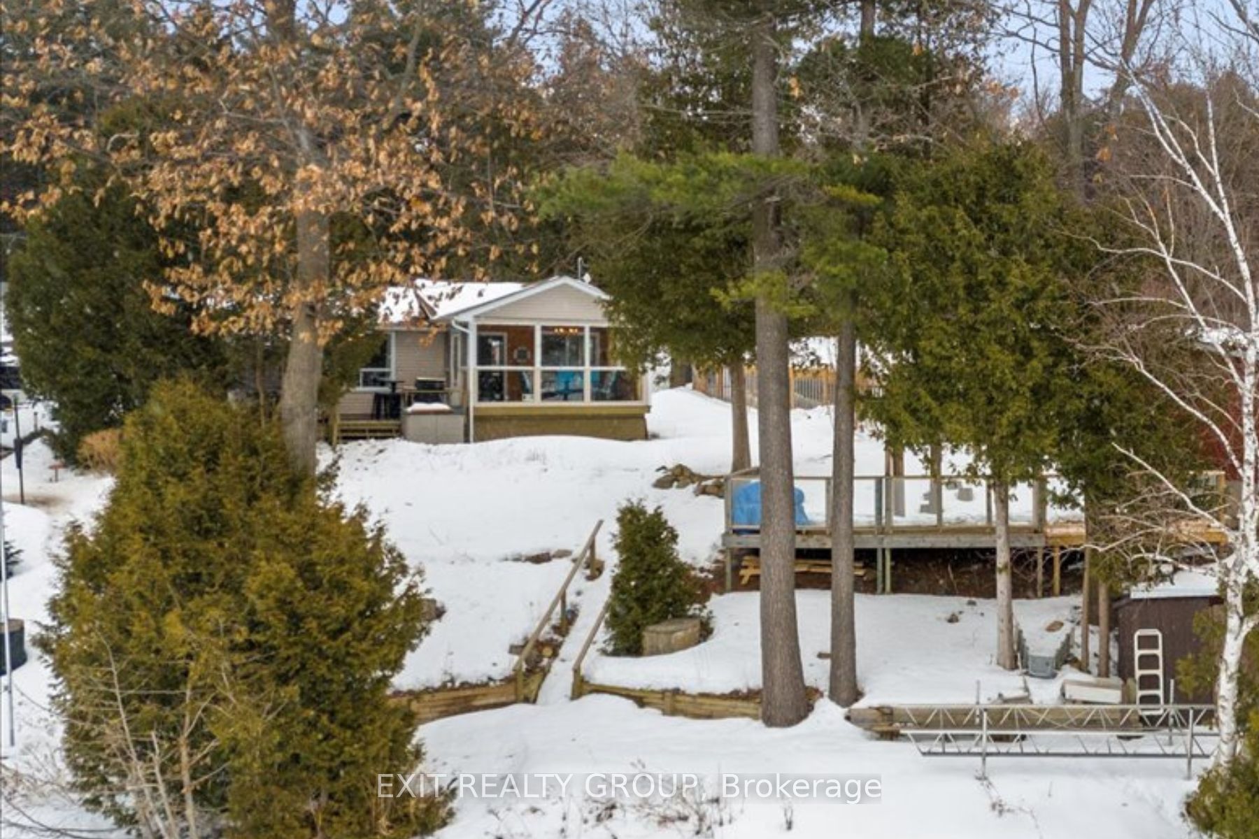 92 Reddick Rd Property Photo