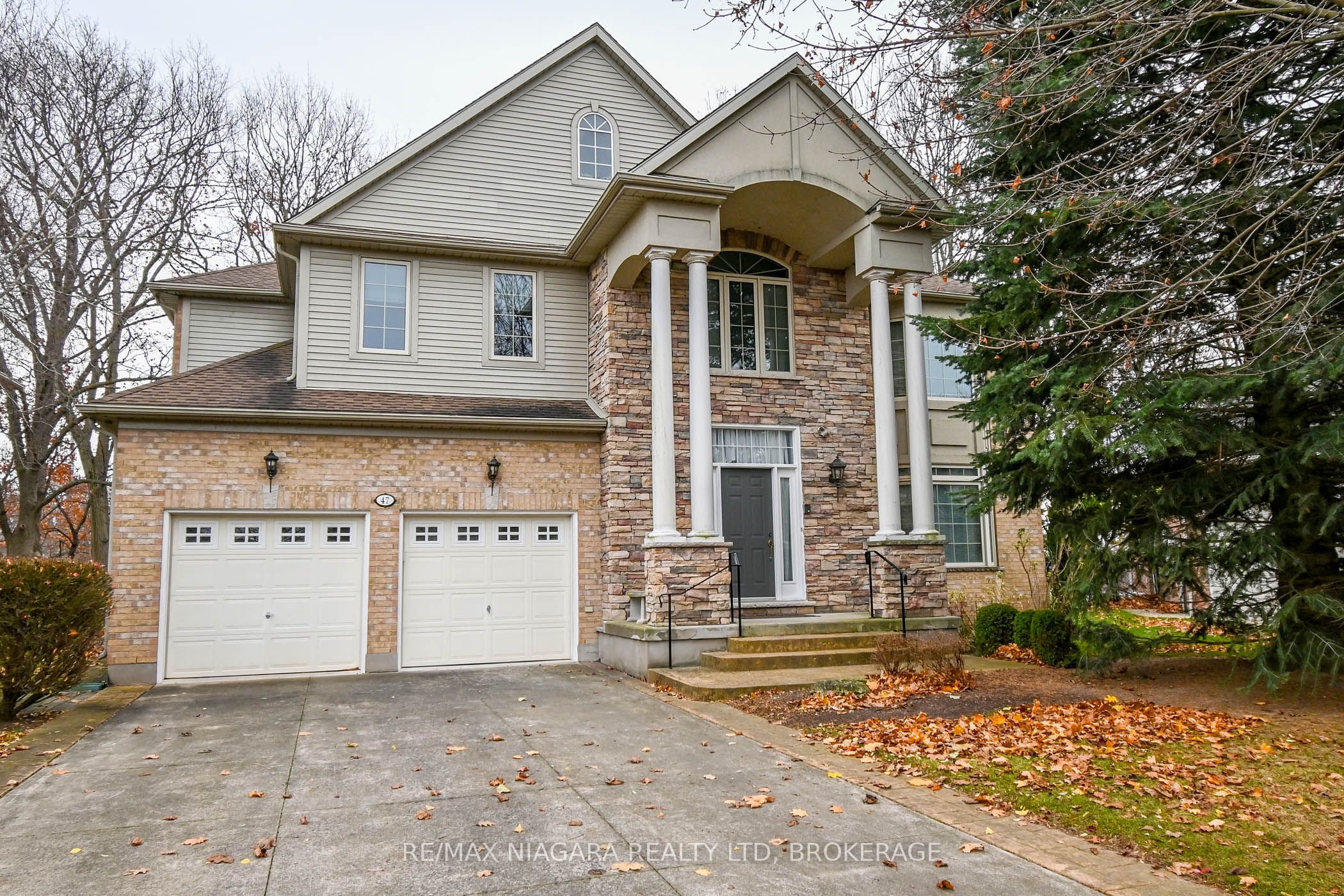 47 Sculler's Way Property Photo 1