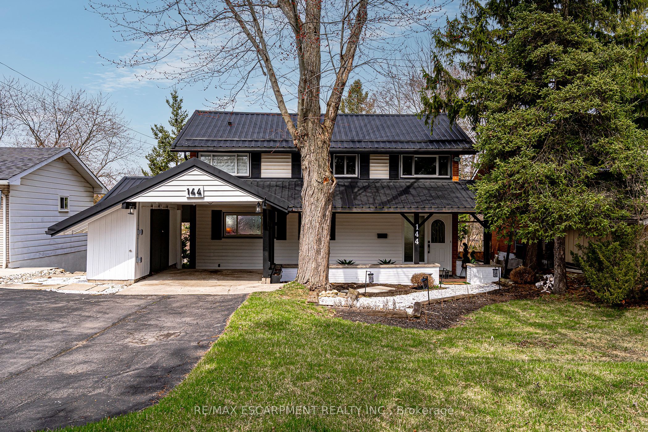 144 Old Ancaster Road Property Photo 1
