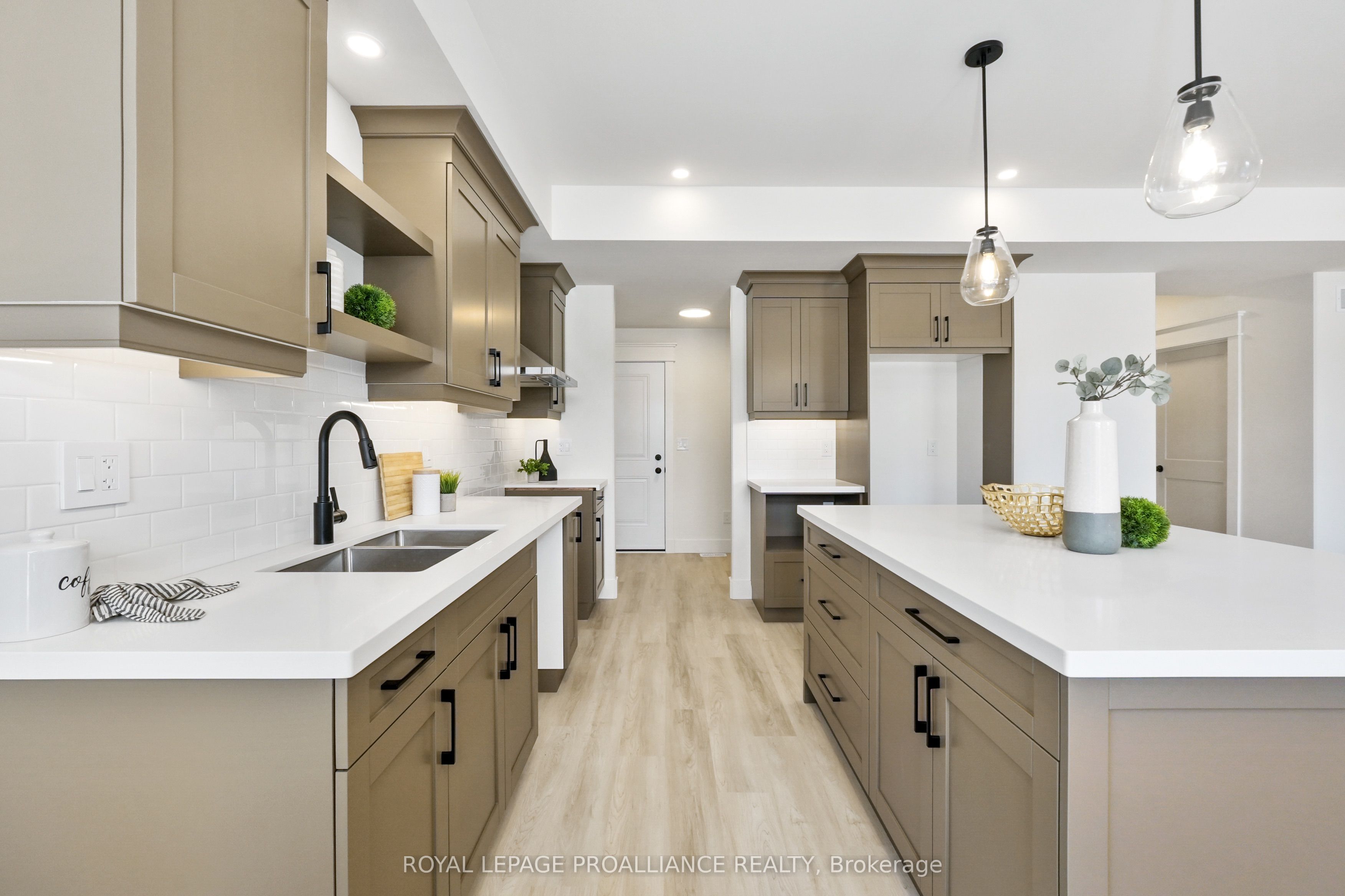 13 Hollingsworth Street Property Photo 20