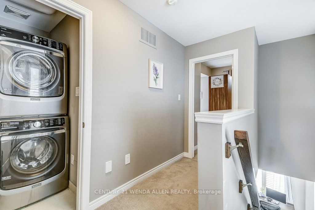 215 Dundas Street E 8 Property Photo 26