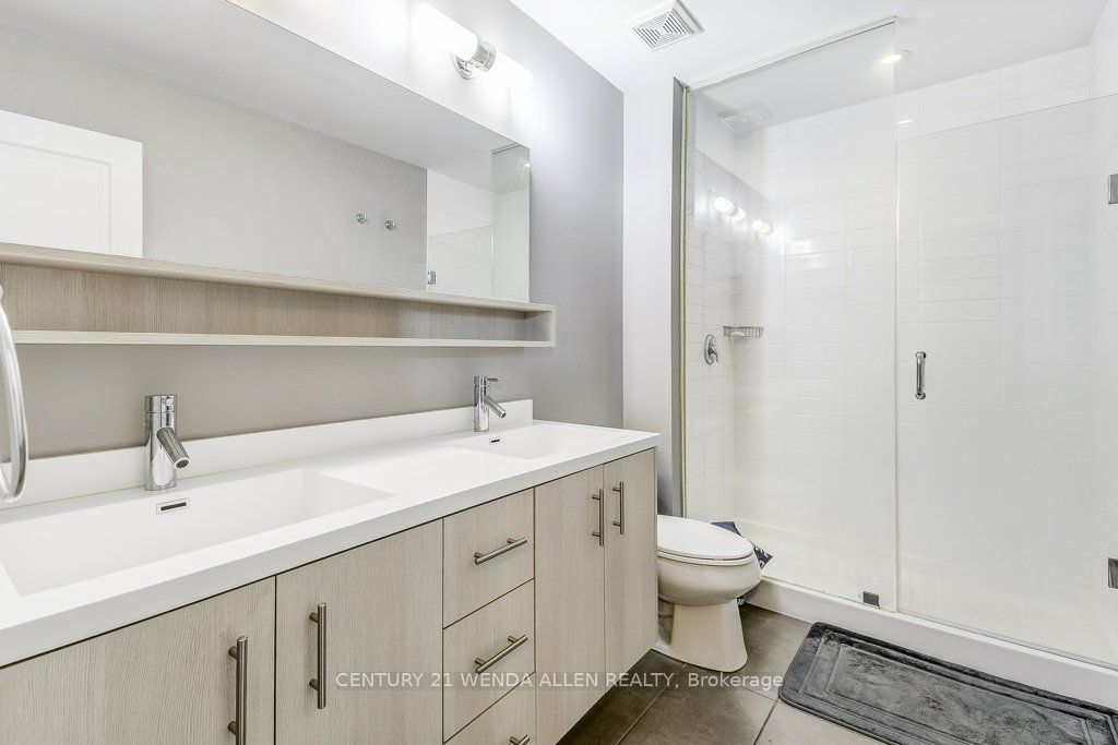 215 Dundas Street E 8 Property Photo 33