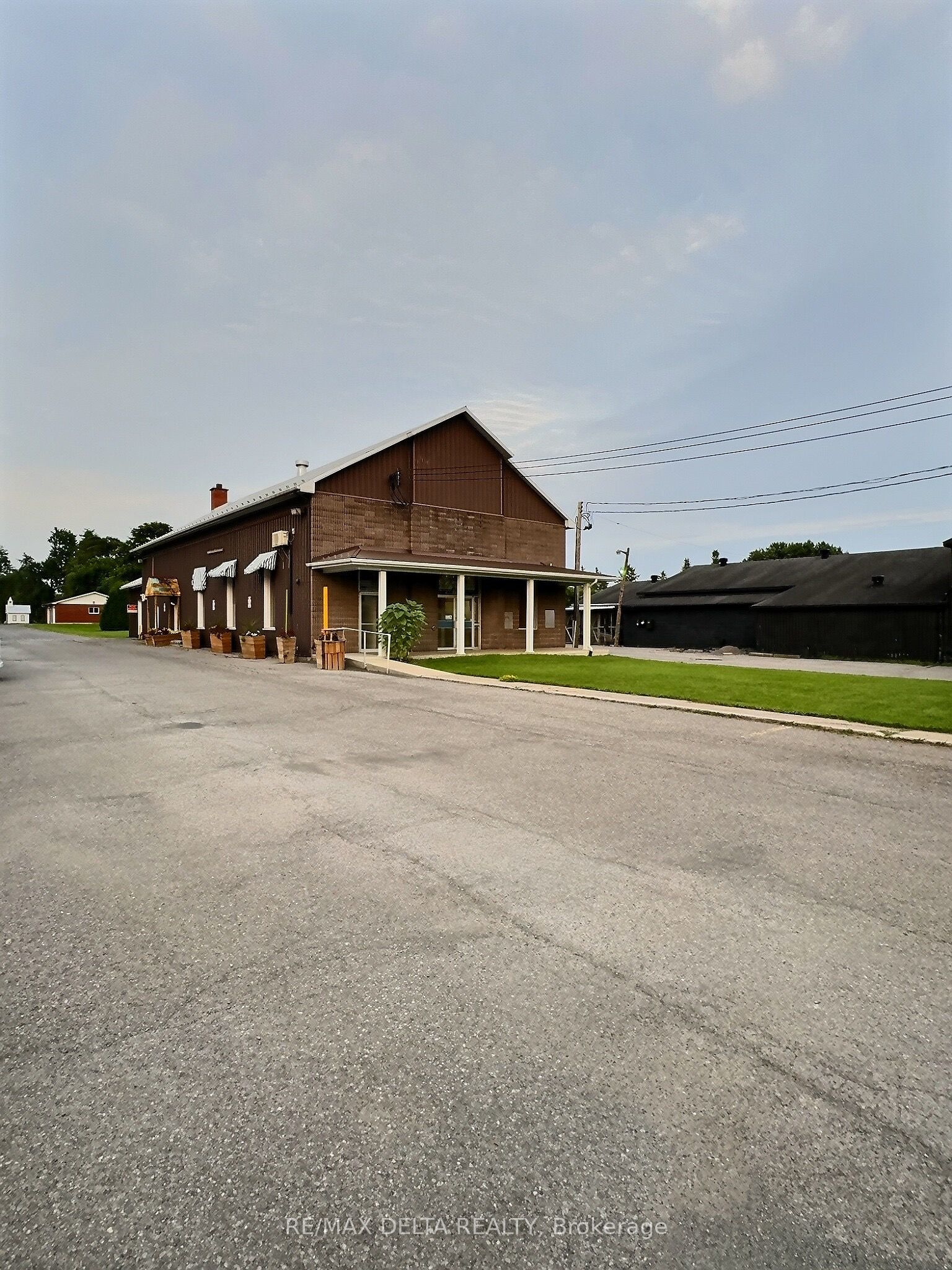 3779 Champlain Street Property Photo 3