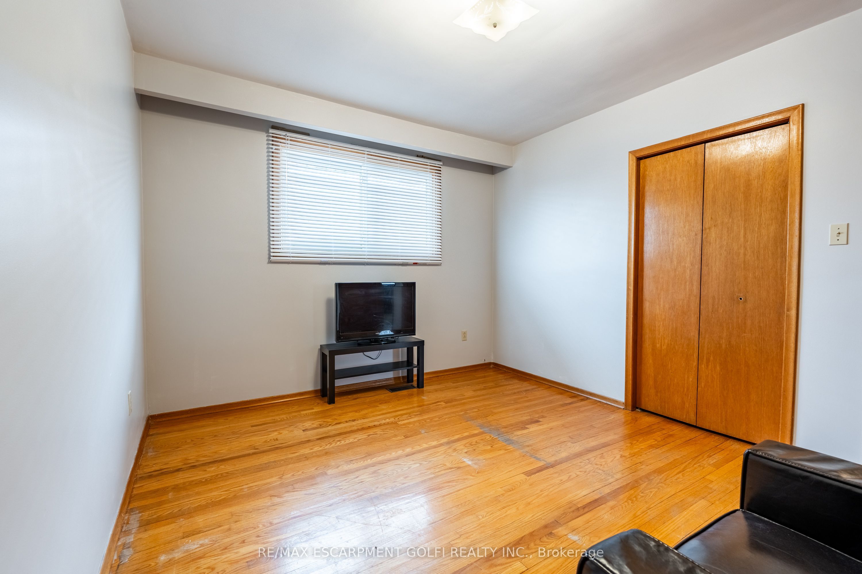 16 Gatineau Drive Property Photo 16