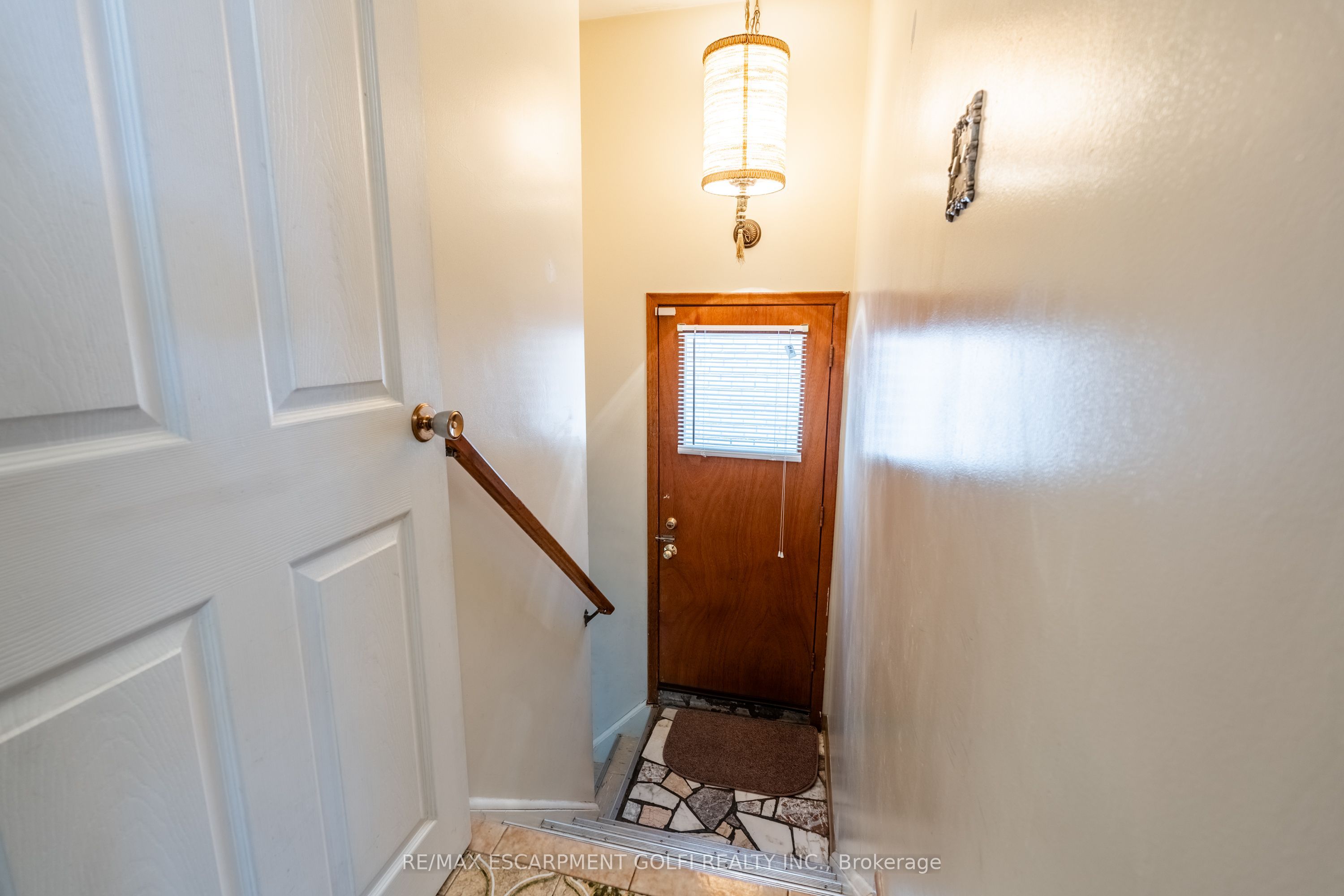 16 Gatineau Drive Property Photo 23