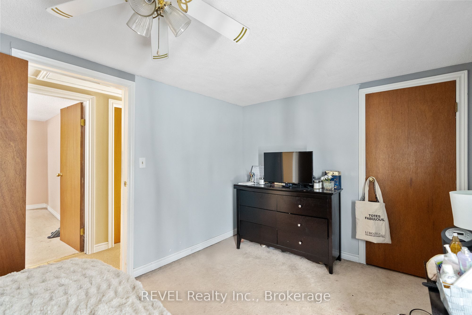 32 Bay Avenue Property Photo 25