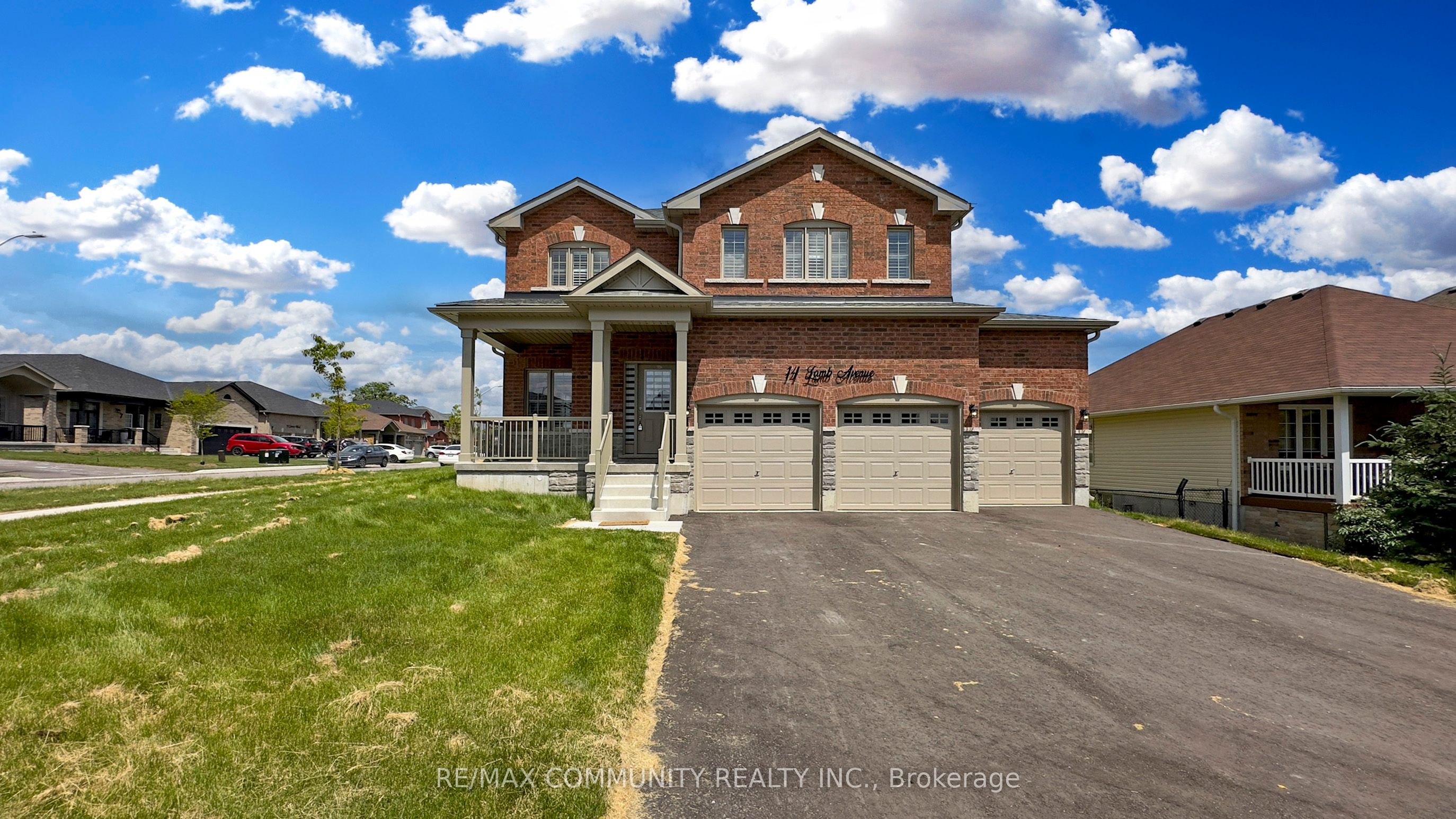 14 Lamb Ave Property Photo